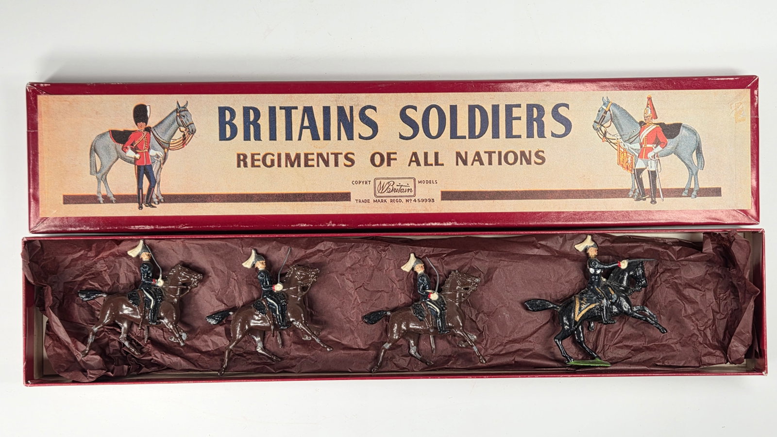 4) BRITAINS PAINTED LEAD MOUNTED BRITISH GUARDS (1 of 5)