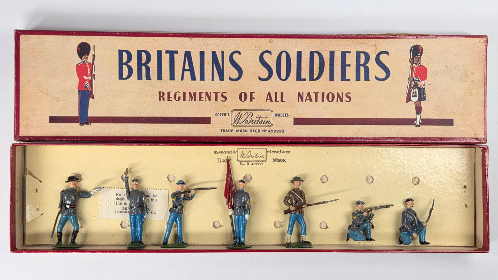 7) BRITAINS 2060 CIVIL WAR CONFEDERATE INFANTRY (1 of 6)