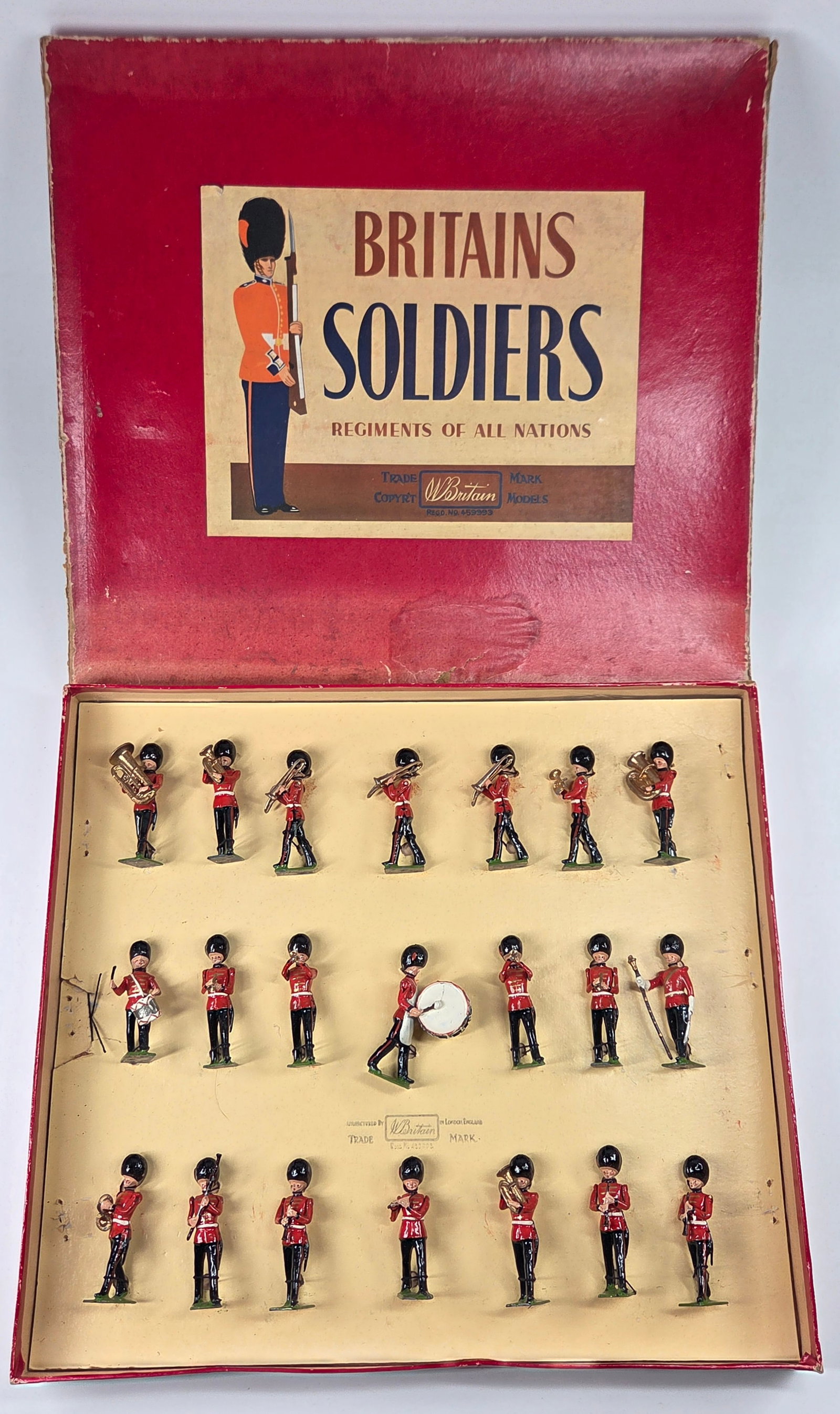 21) BRITAINS 37 COLDSTREAM GUARDS BAND FIGURES (1 of 6)