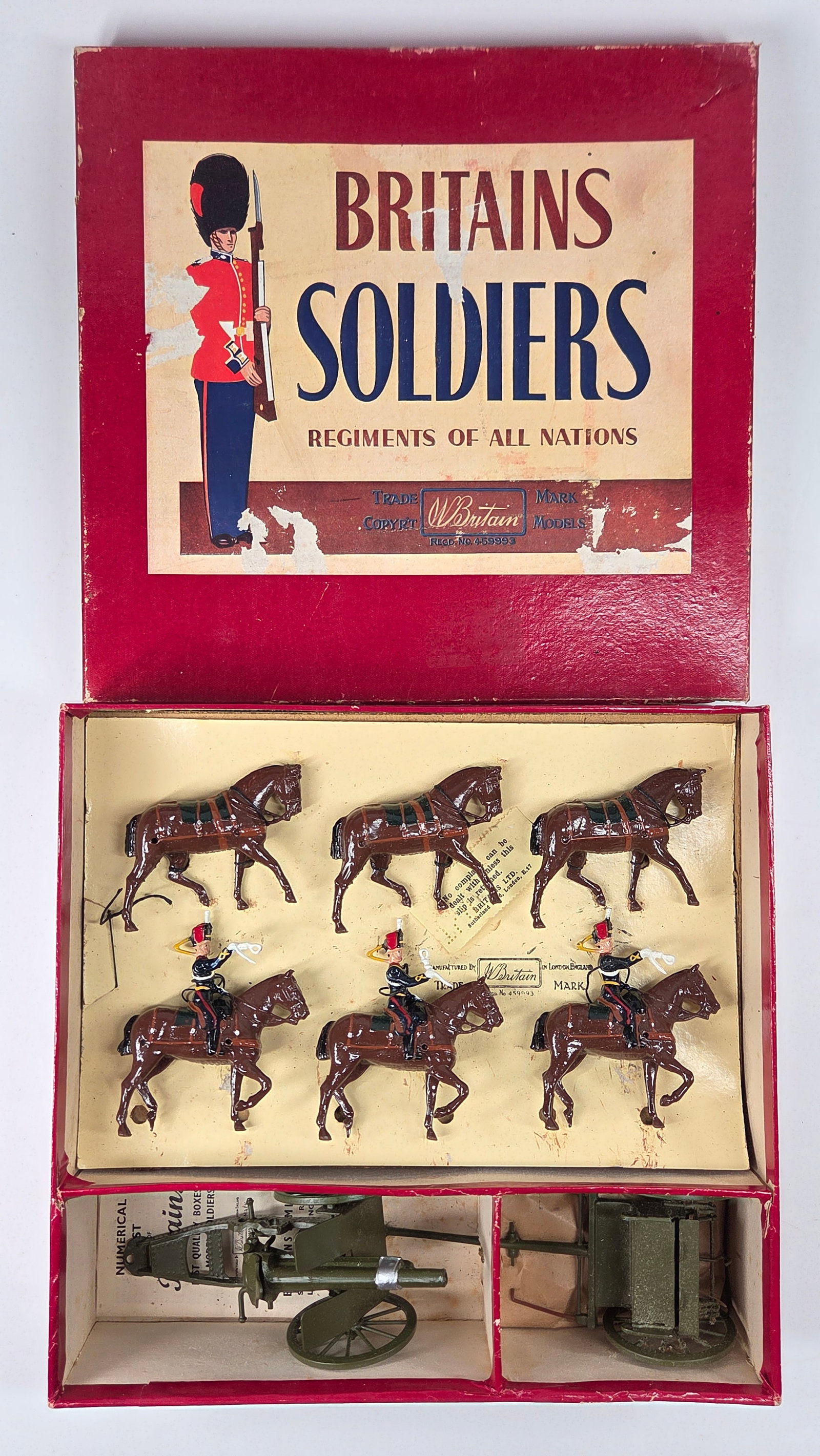 BRITAINS 2077 KING'S TROOP R.H.A. GUN TEAM WALKING (1 of 6)