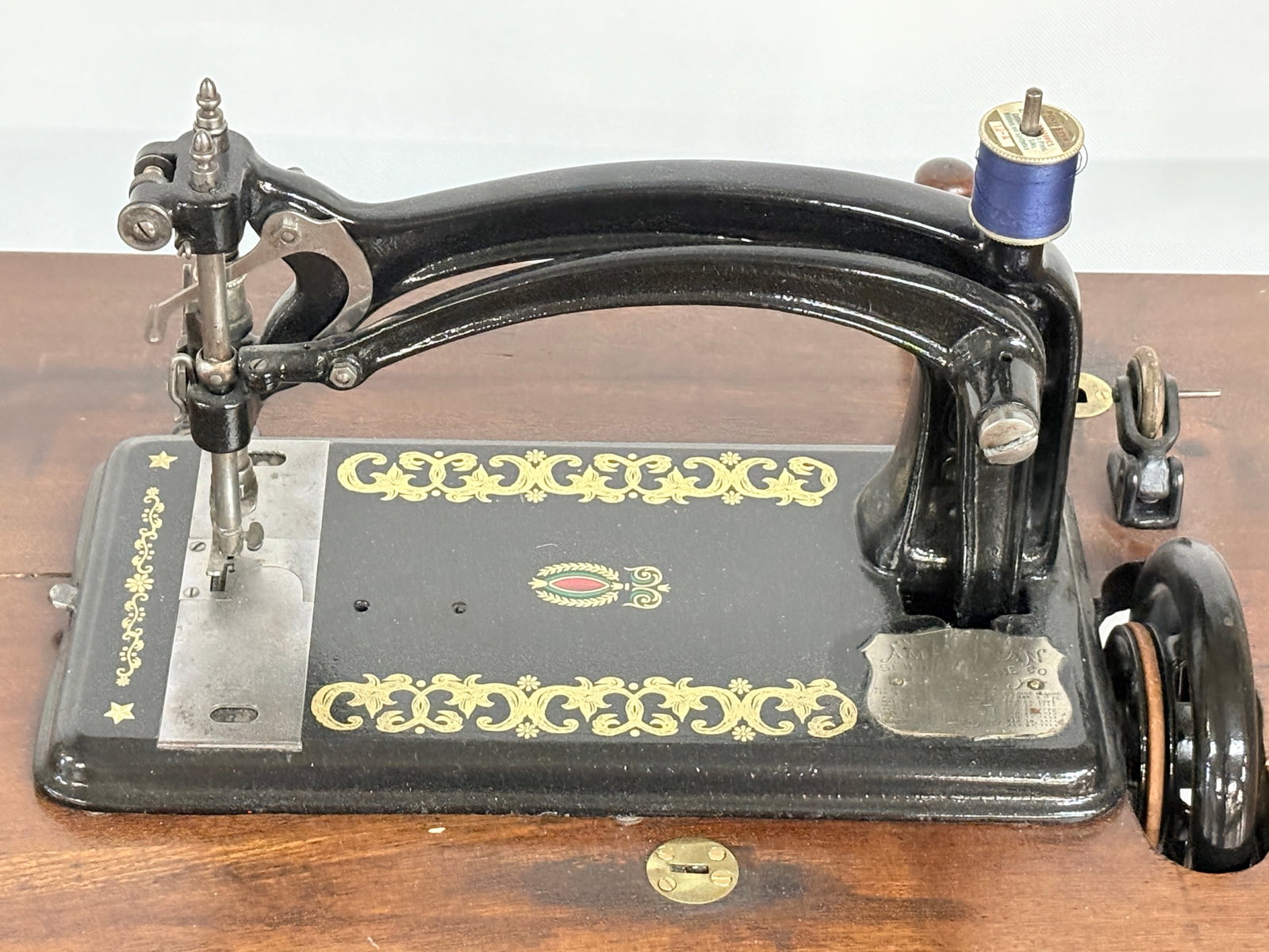 AMERICAN SEWING MACHINE W/ TABLE - 3