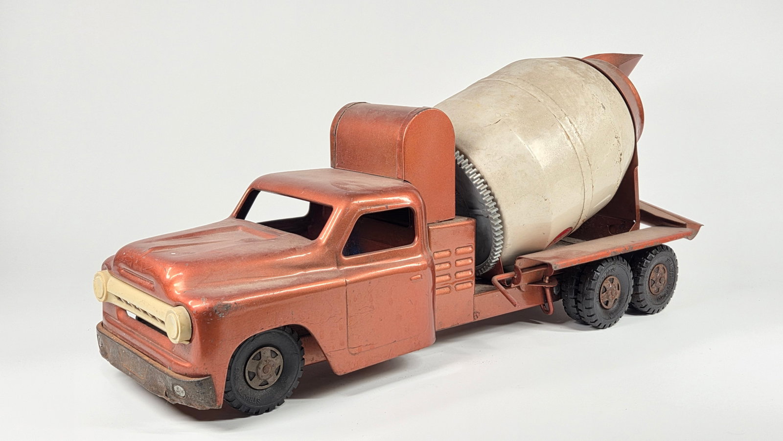 STRUCTO PRESSED STEEL CEMENT MIXER TRUCK (1 of 5)