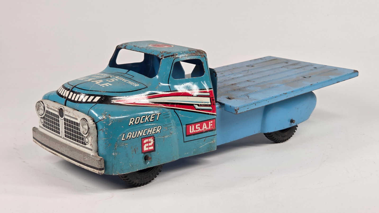 LUMAR MARX PRESSED STEEL ROCKET LAUNCHER TRUCK PARTS (1 of 5)