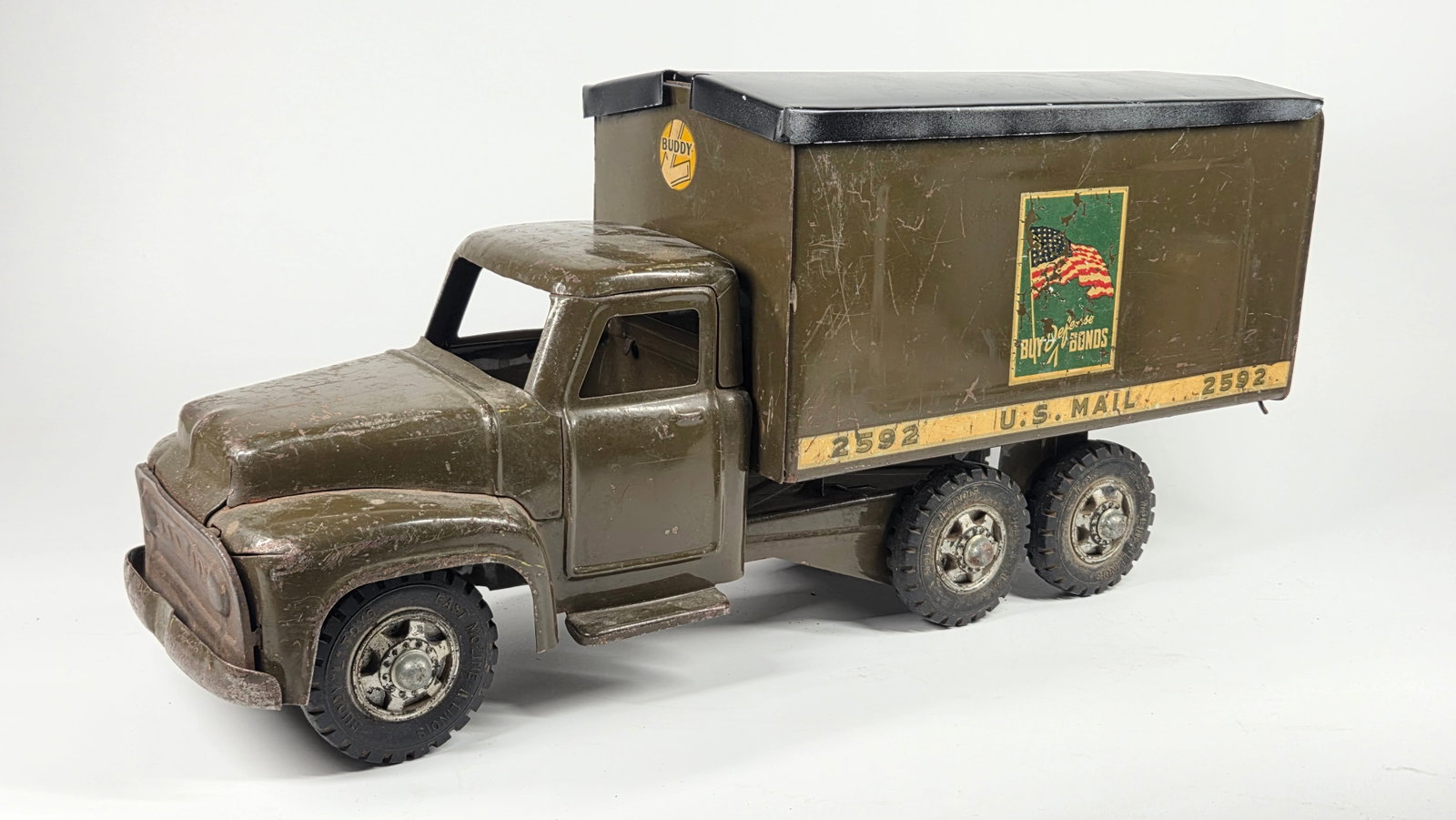 BUDDY L PRESSED STEEL WAR BONDS TRUCK: REMAINS IN FAIR TO GOOD CONDITION, SHOWING SOME TYPICAL WEAR. REPLACED TOP.