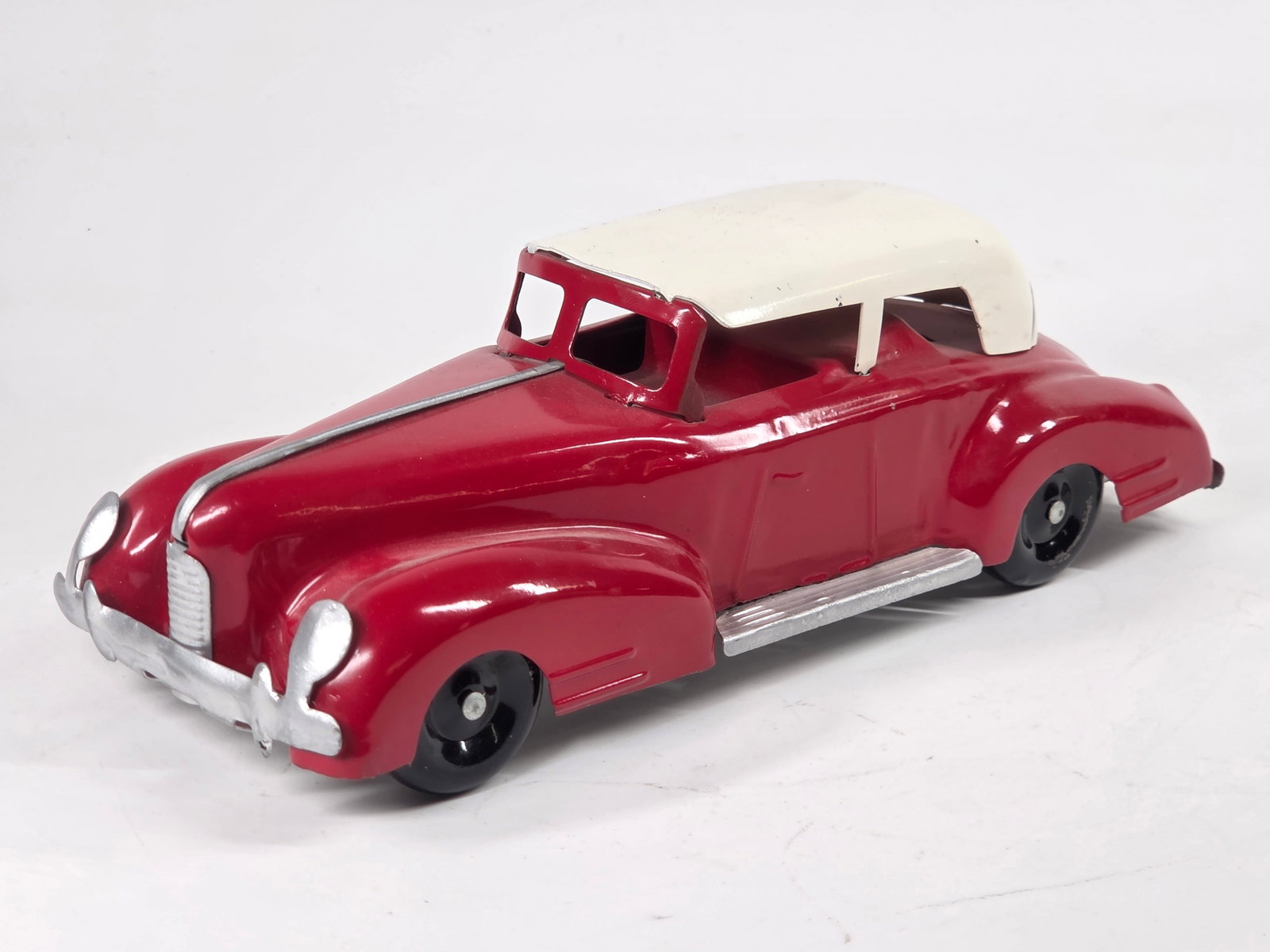 RESTORED MARX WYANDOTTE PRESSED STEEL AUTO