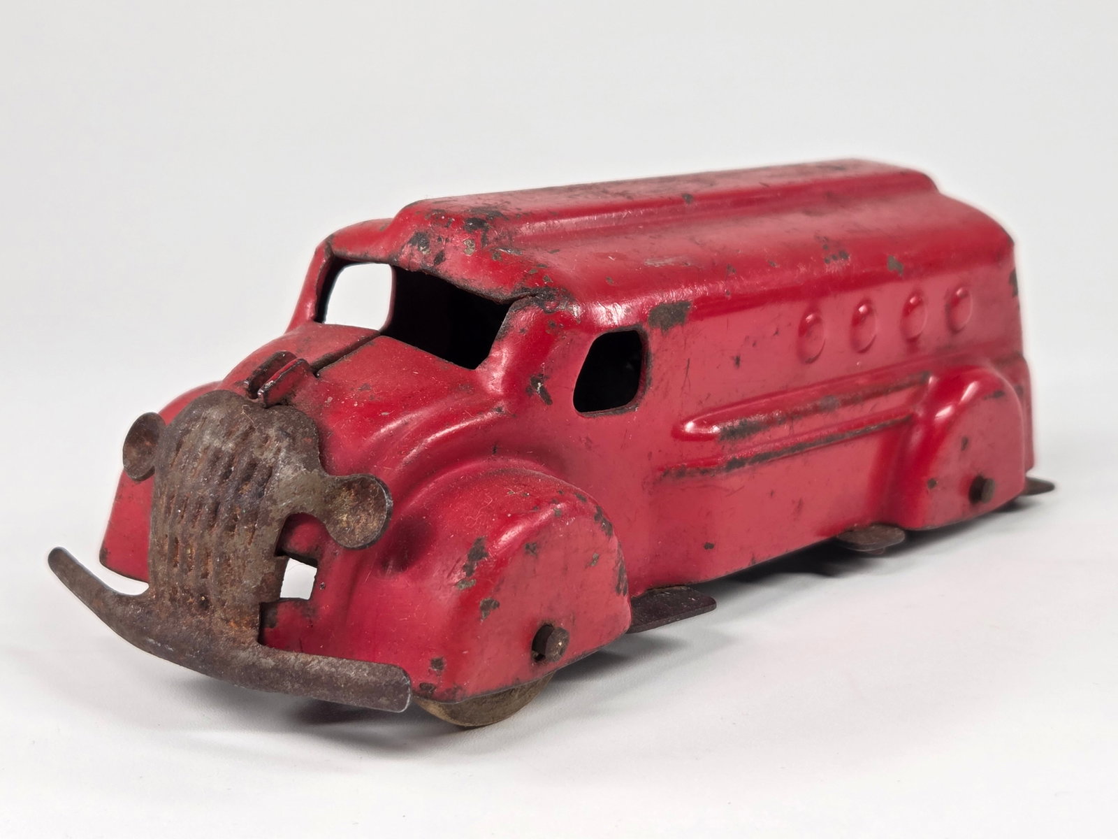 MARX PRESSED STEEL TANK TRUCK: REMAINS IN FAIR CONDITION, SHOWING TYPICAL WEAR THROUGHOUT.