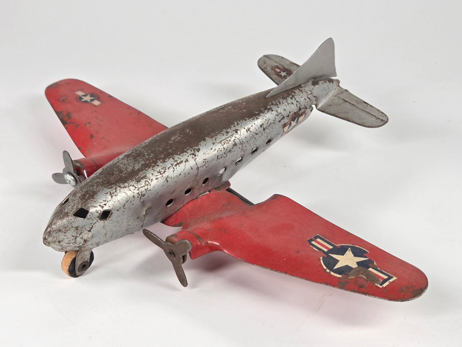 MARX WYANDOTTE PRESSED STEEL AIRPLANE (1 of 5)