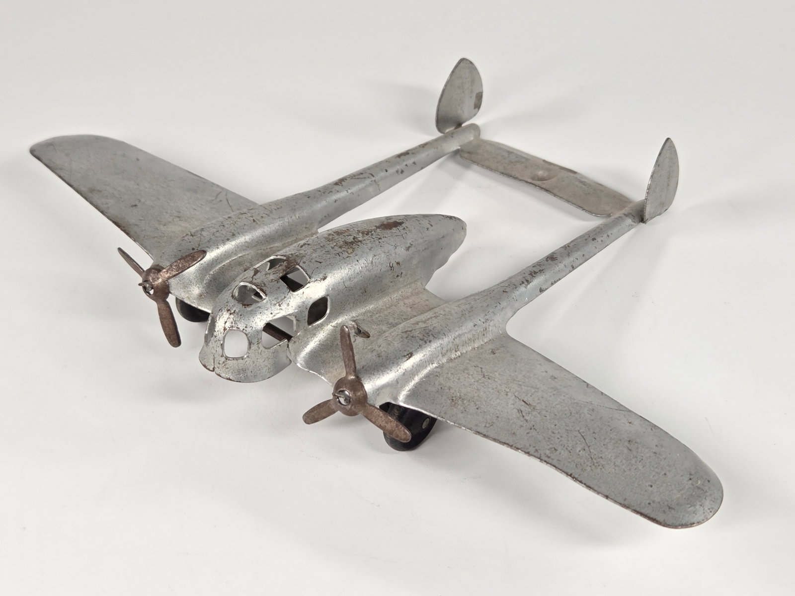 MARX PRESSED STEEL AIRPLANE (1 of 5)