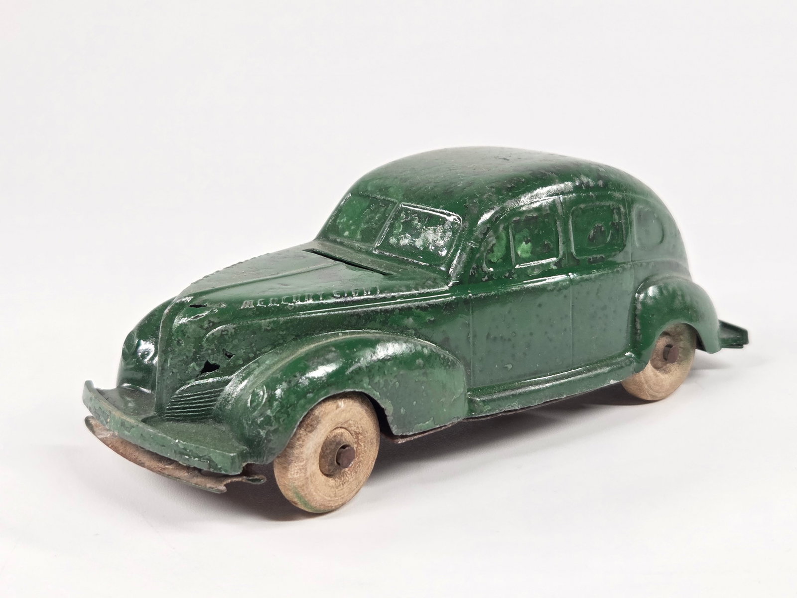 PAINT PRESSED STEEL PROMO CAR BANK (1 of 5)