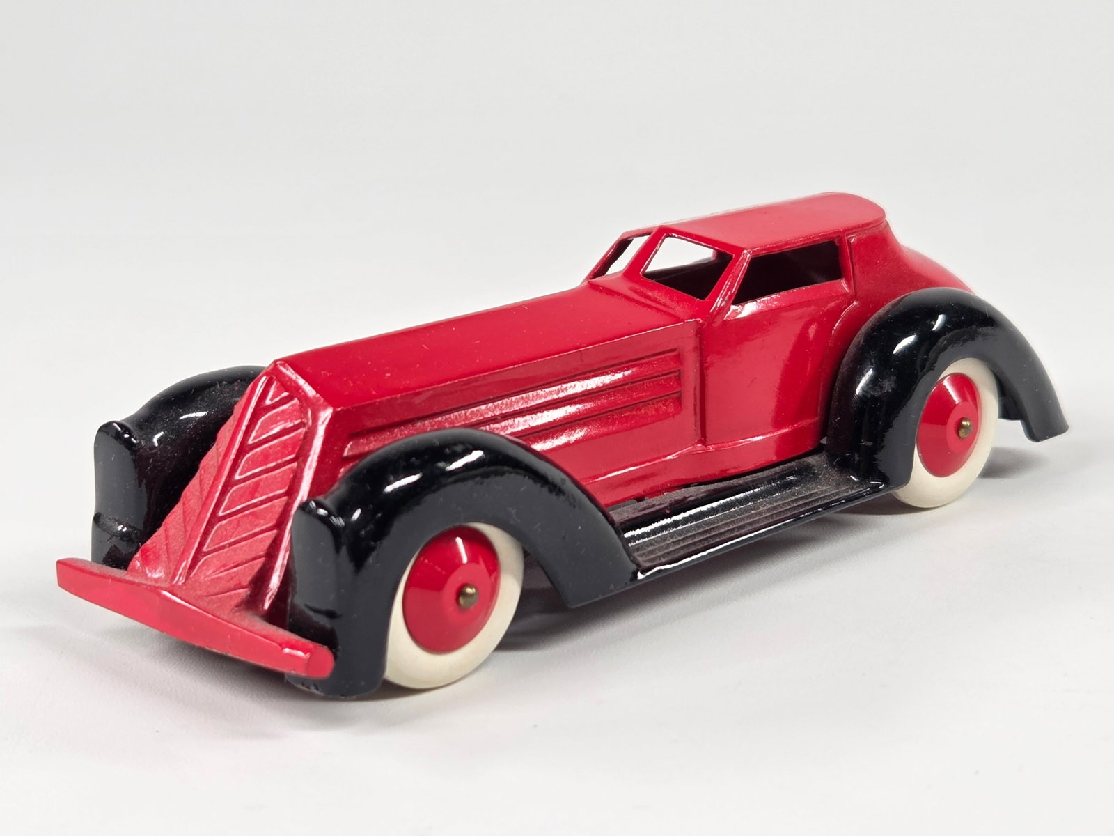 PRIDE LINES LTD STREAMLINE MANOIL REPLICA (1 of 5)
