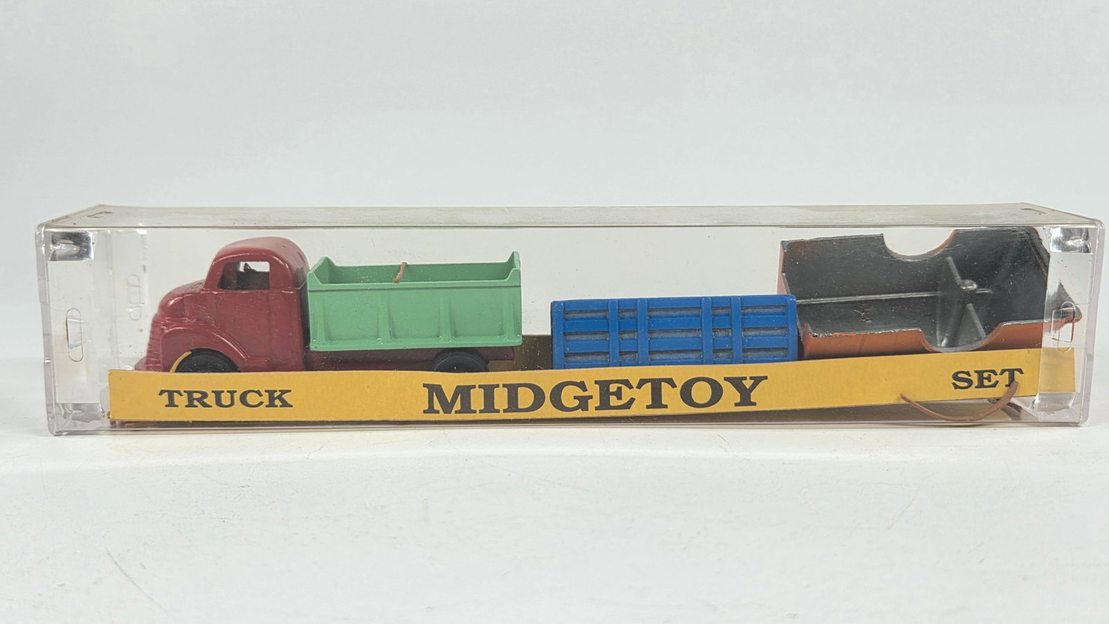 VINTAGE MIDGETOY INTERCHANGEABLE TRUCK BED SET: REMAINS IN VERY GOOD UNUSED CONDITION.