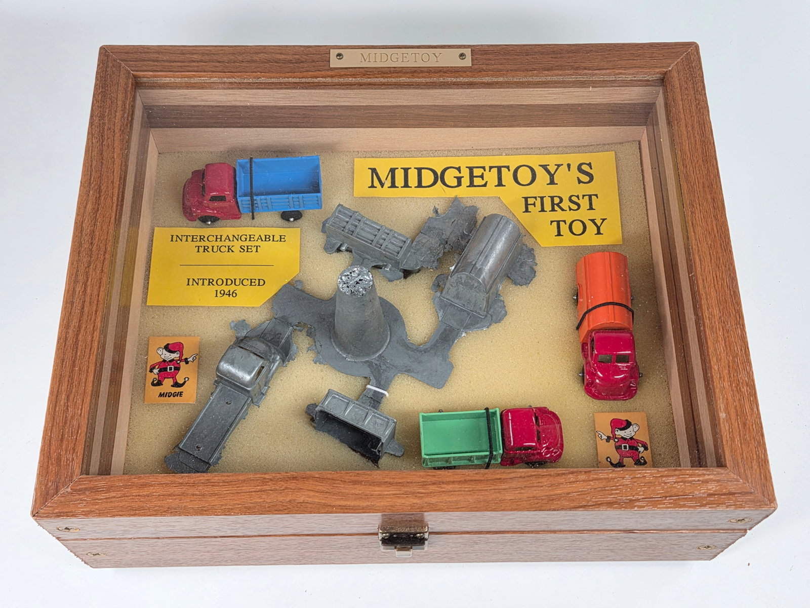 MIDGETOY INTERCHANGEABLE TRUCK SET W/ CASTING (1 of 5)
