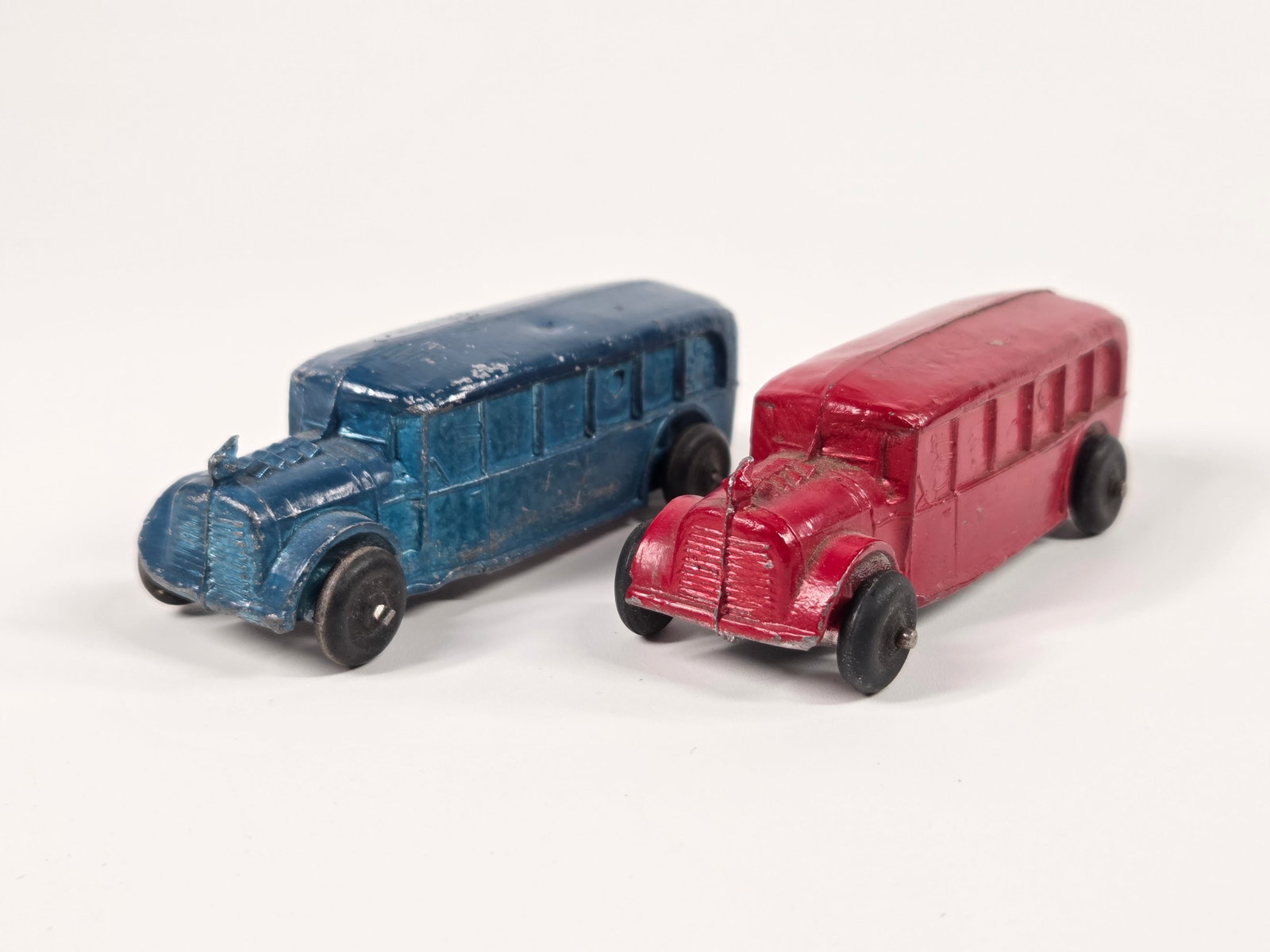 PAIR OF SLUSH METAL BAGGAGE COACH BUS (1 of 4)