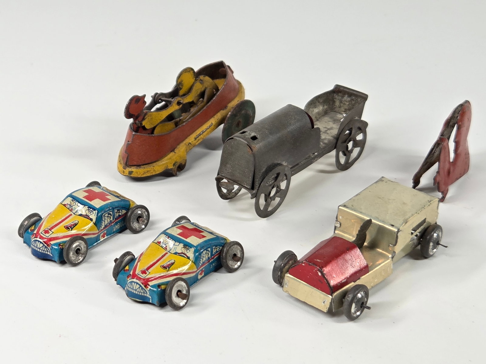 VARIOUS SMALL MINIATURE TIN LITHO CARS - PENNY TOYS, PARTS (1 of 5)