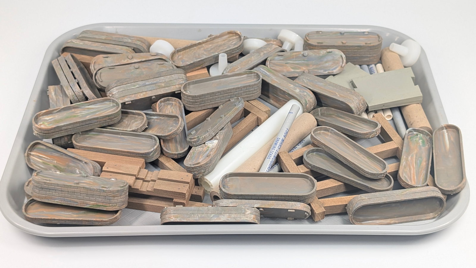 VARIOUS RAILROAD TRACK PLASTIC RISERS - 4