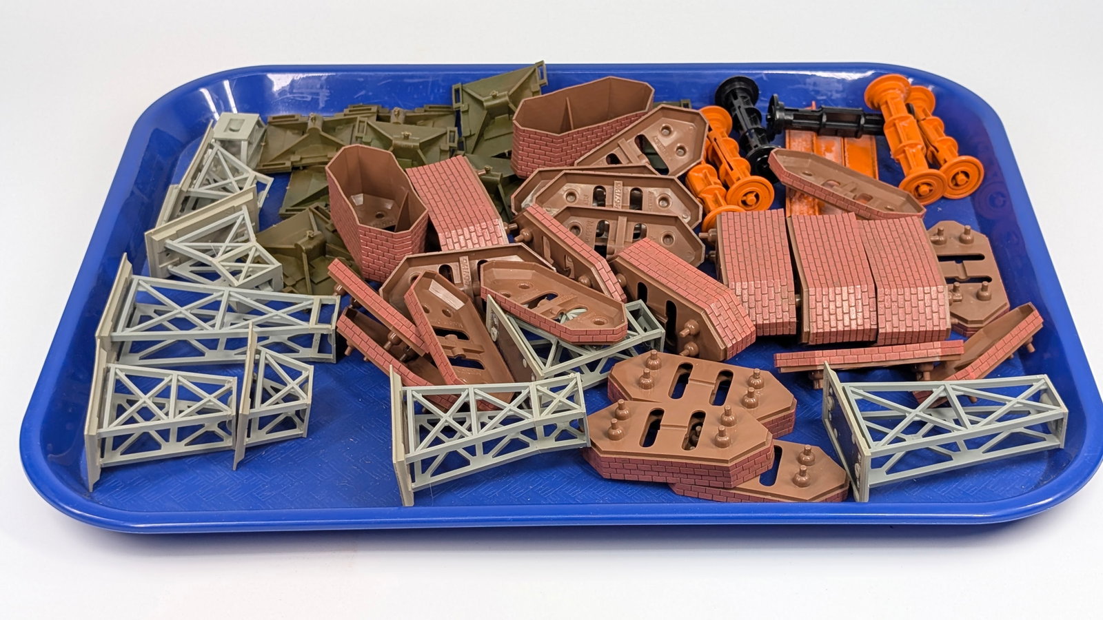 VARIOUS MARKLIN HO SCALE TRAIN LAYOUT ACCESSORIES - 4
