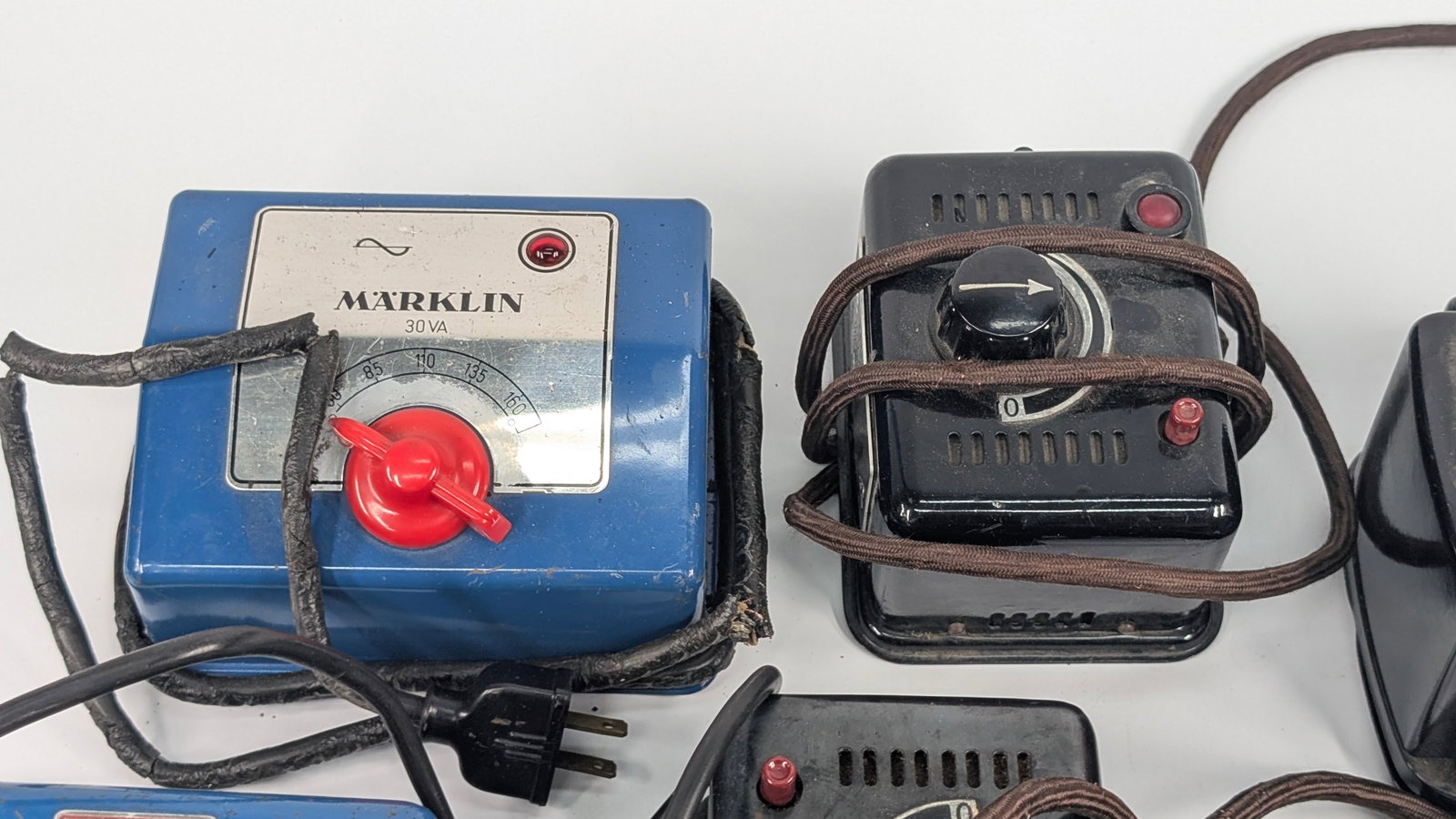 VARIOUS VINTAGE MARKLIN TRAIN TRANSFORMERS - 2