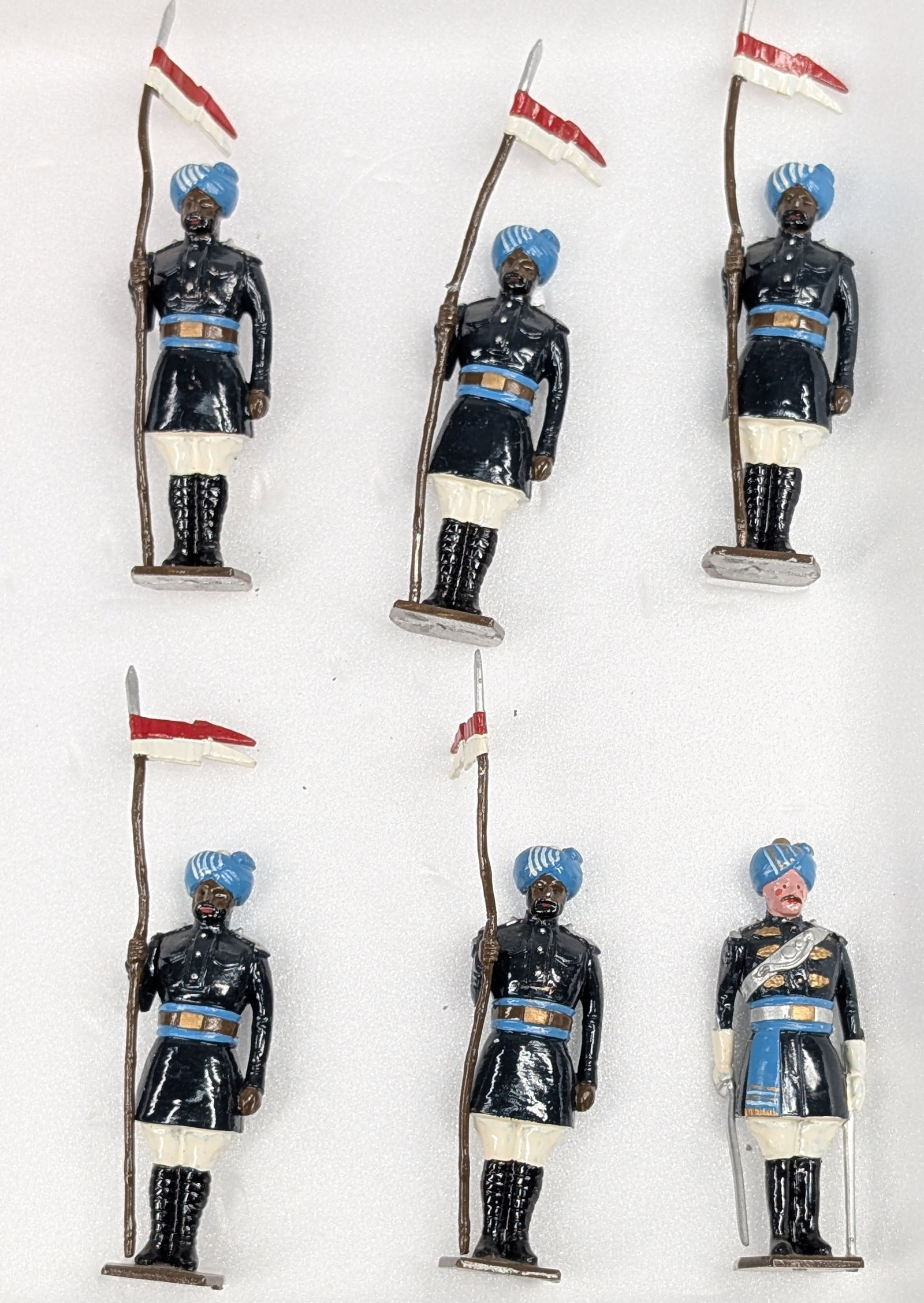 ASSORTMENT OF TROPHY MINIATURES LEAD SOLDIERS: ALL REMAIN IN FAIR TO GOOD CONDITION, SHOWING SOME PAINT WEAR.