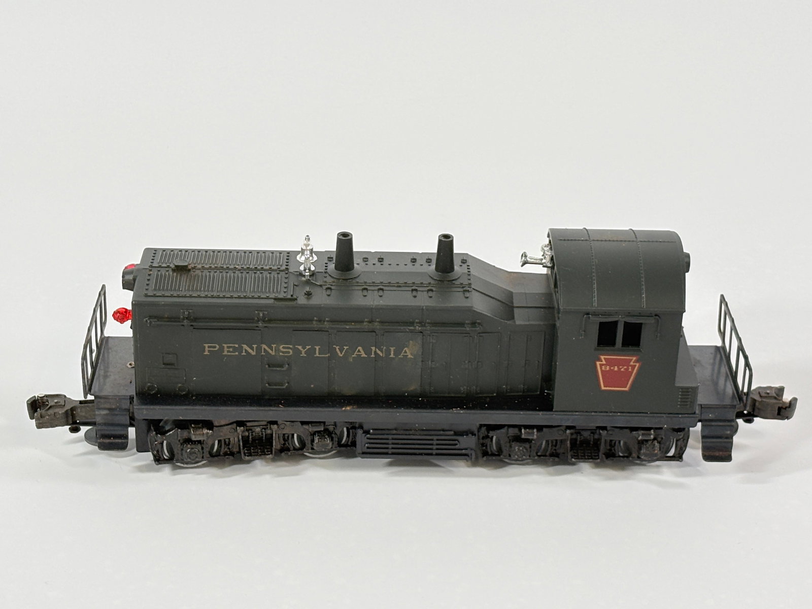 PENNSYLVANIA O GAUGE ENGINE - POOR: REMAINS IN POOR CONDITION, SHOWING DAMAGE.