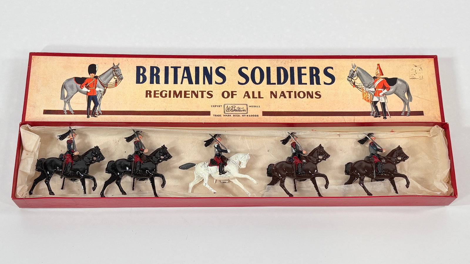 VINTAGE BRITAIN THE FRENCH ARMY CUIRASSIERS SET: REMAINS IN VERY GOOD CONDITION, SHOWING SOME LIGHT PAINT WEAR.