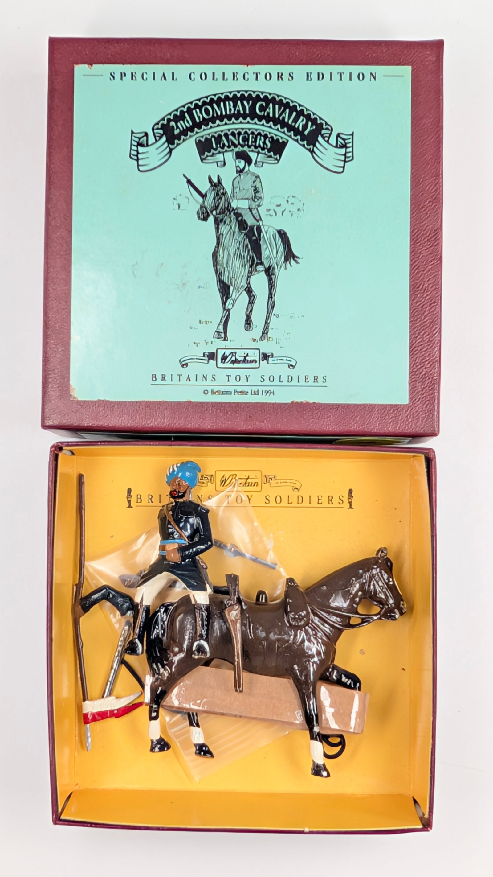 BRITAIN SET NO. 8840 THE 2ND COMBAT CAVALRY LANCERS: REMAINS IN VERY GOOD CONDITION WITH BOX. SHOWING LIGHT WEAR.