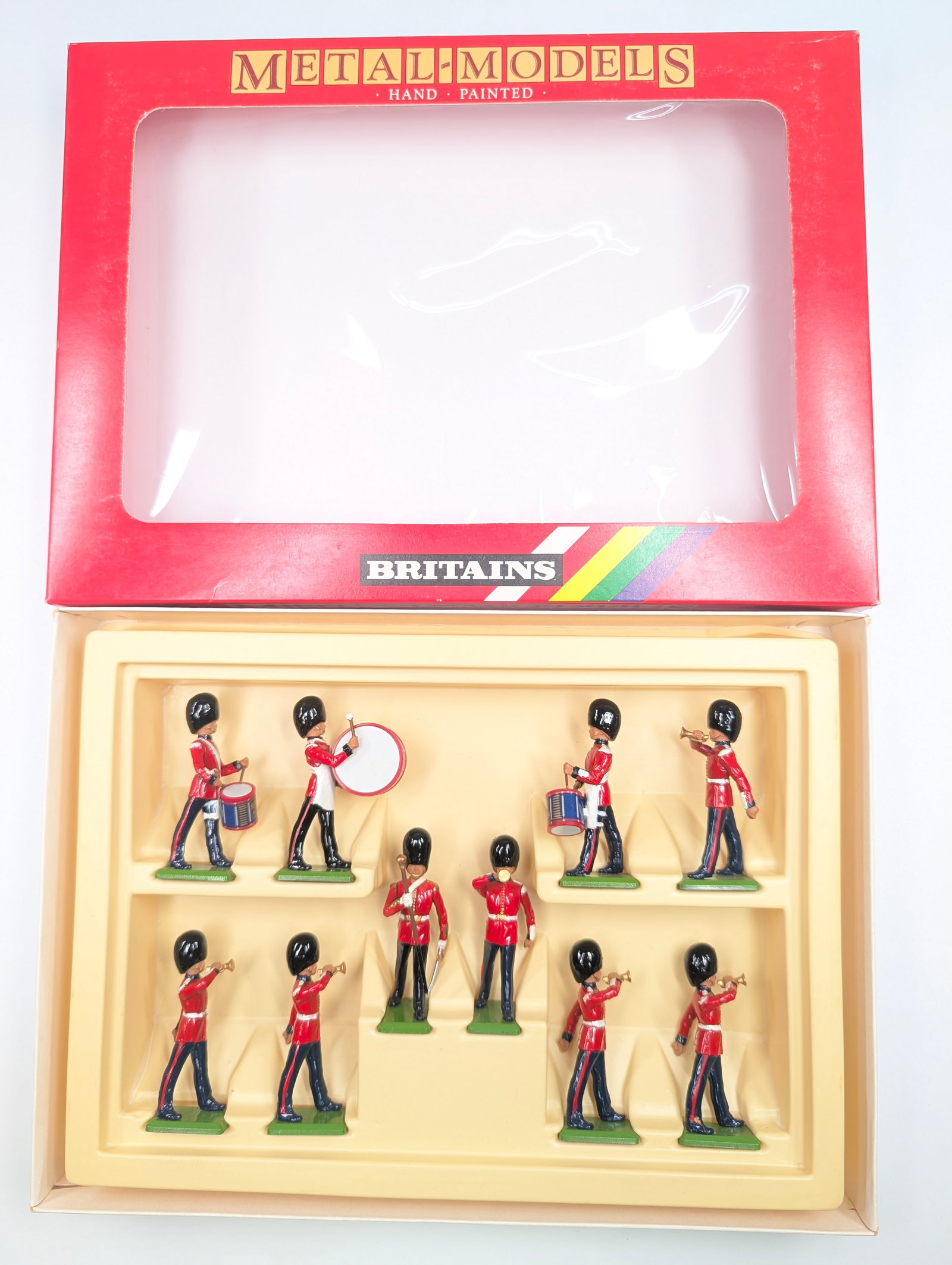 BRITAIN SET NO. 7206 SCOTS GUARDS DRUMS & BUGLES: REMAINS IN VERY GOOD CONDITION WITH BOX. SHOWING LIGHT WEAR.