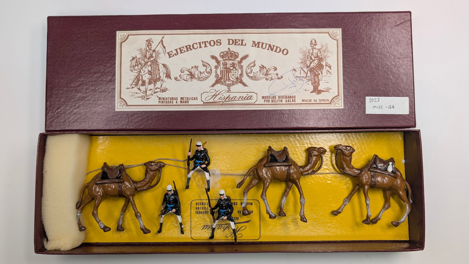 HISPANIA LEGIÓN EXTRANJERA CAMELLOS: SET REMAINS IN VERY GOOD CONDITION WITH BOX.