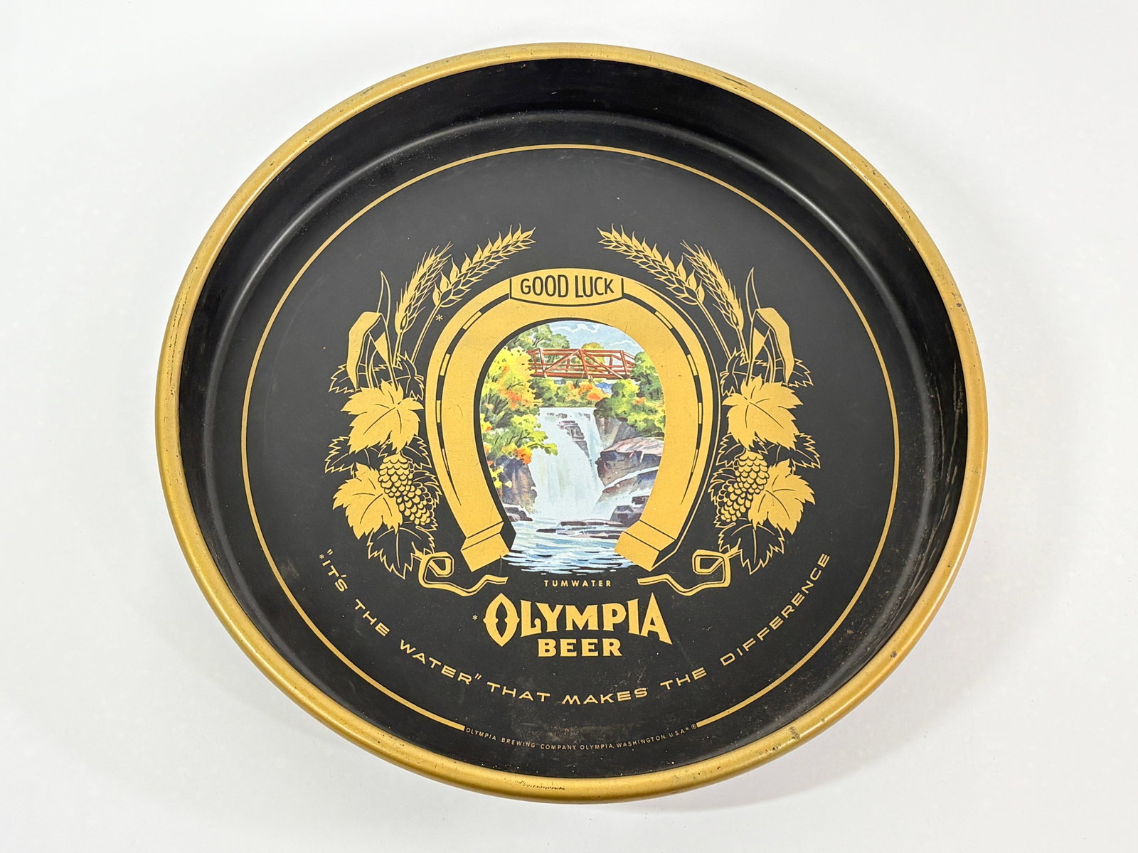 OLYMPIA BREWING COMPANY GOOD LUCK HORSESHOE BEER ADVERTISING TRAY: REMAINS IN GOOD CONDITION WITH LIGHT GENERAL WEAR/SCRATCHES