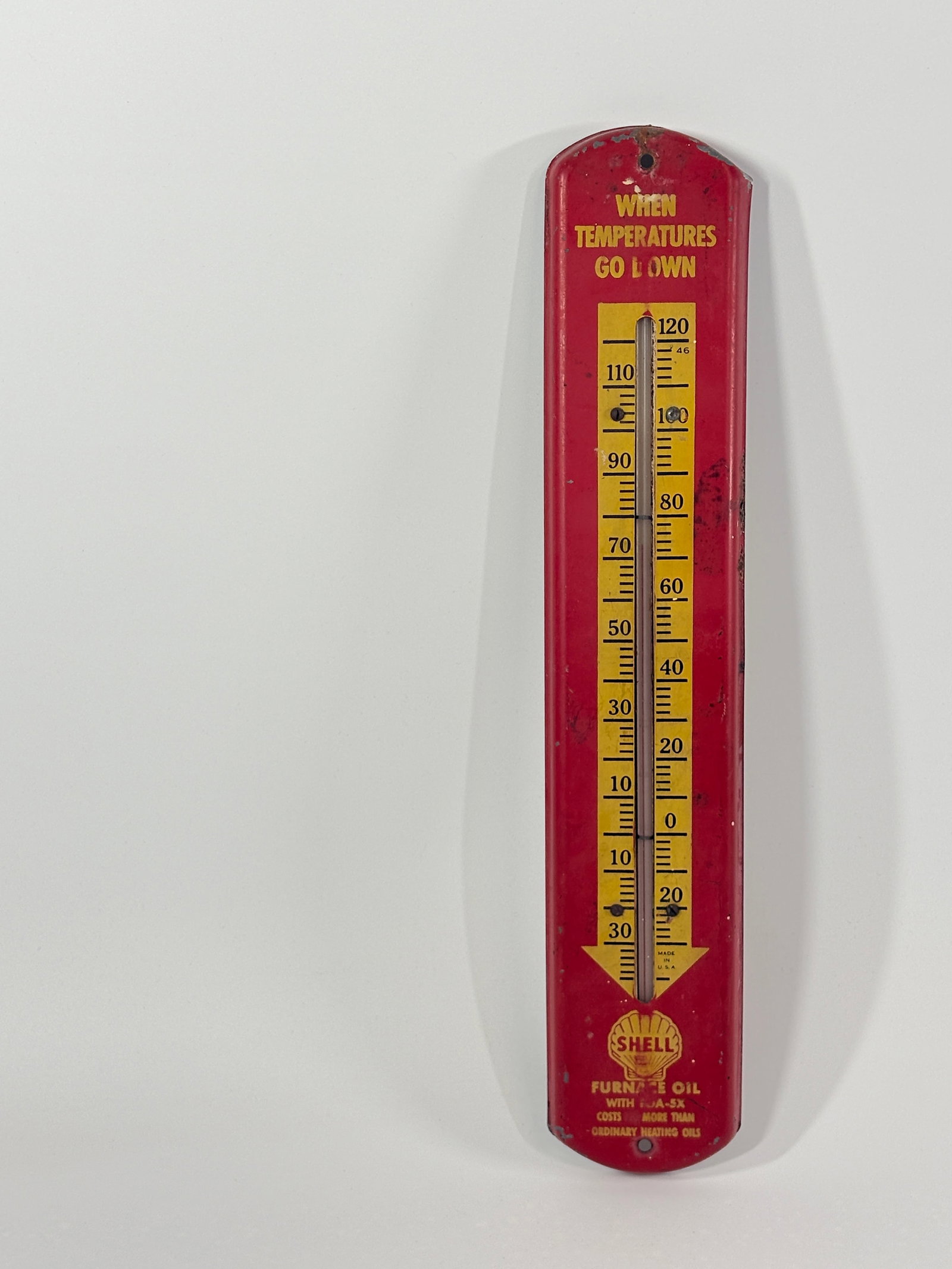 SHELL FURNACE OIL TIN ADVERTISING THERMOMETER: REMAINS IN GOOD CONDITION WITH LIGHT GENERAL WEAR/SCRATCHES