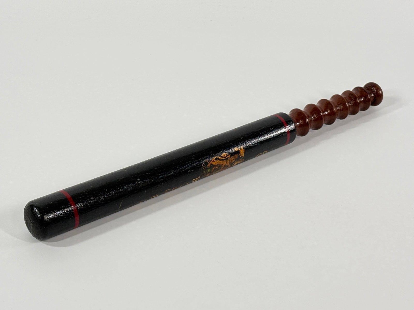 VICTORIAN PAINTED POLICE BATON TRUNCHEON HULL ENGLAND 1864: REMAINS IN VERY GOOD CONDITION, BRIGHT GRAPHICS AND TEXT, LIGHT GENERAL WEAR