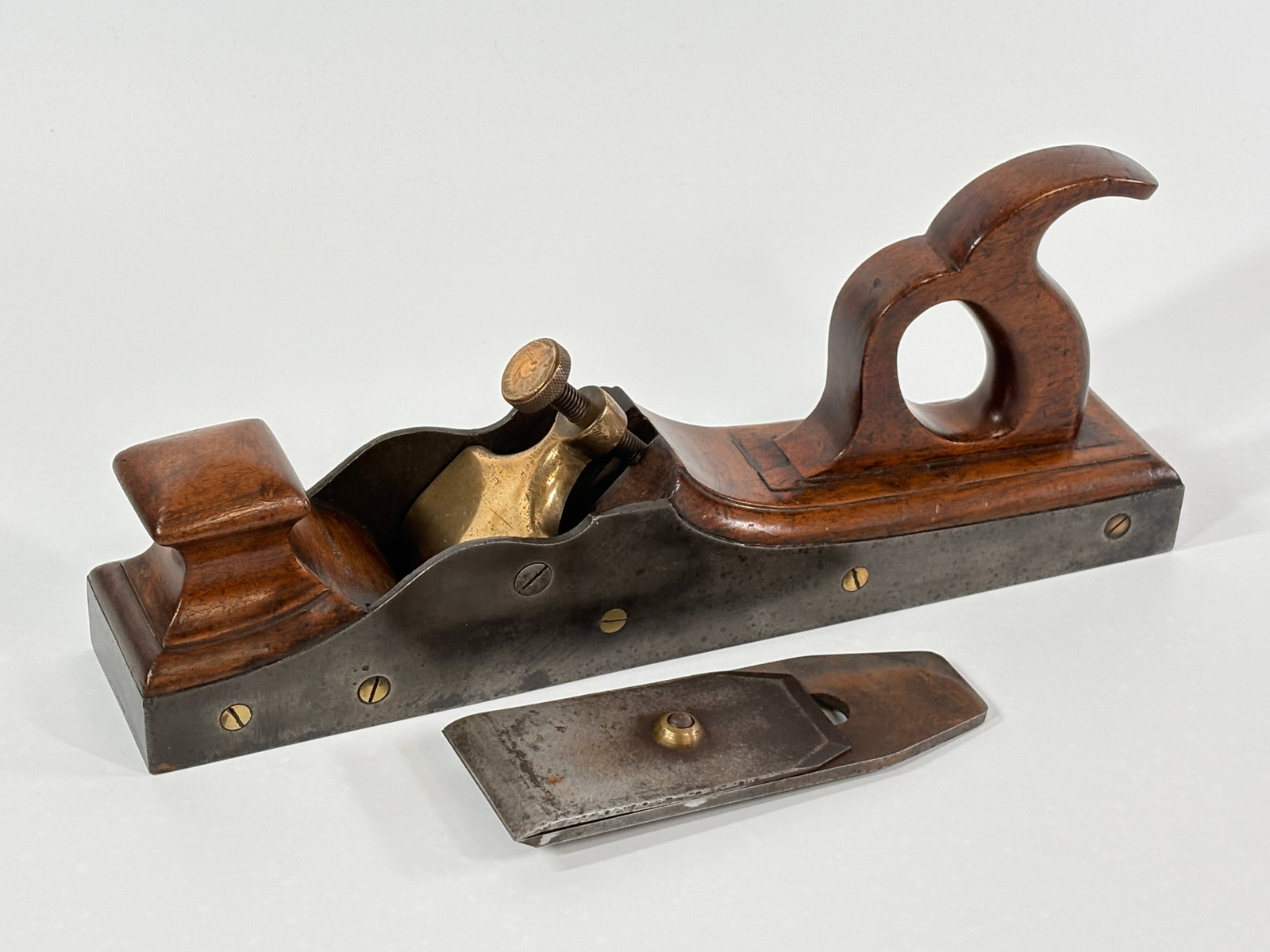 CARPENTER'S SCOTTISH INFILL HAND WOOD PLANE W/ CUTTING IRON (1 of 7)