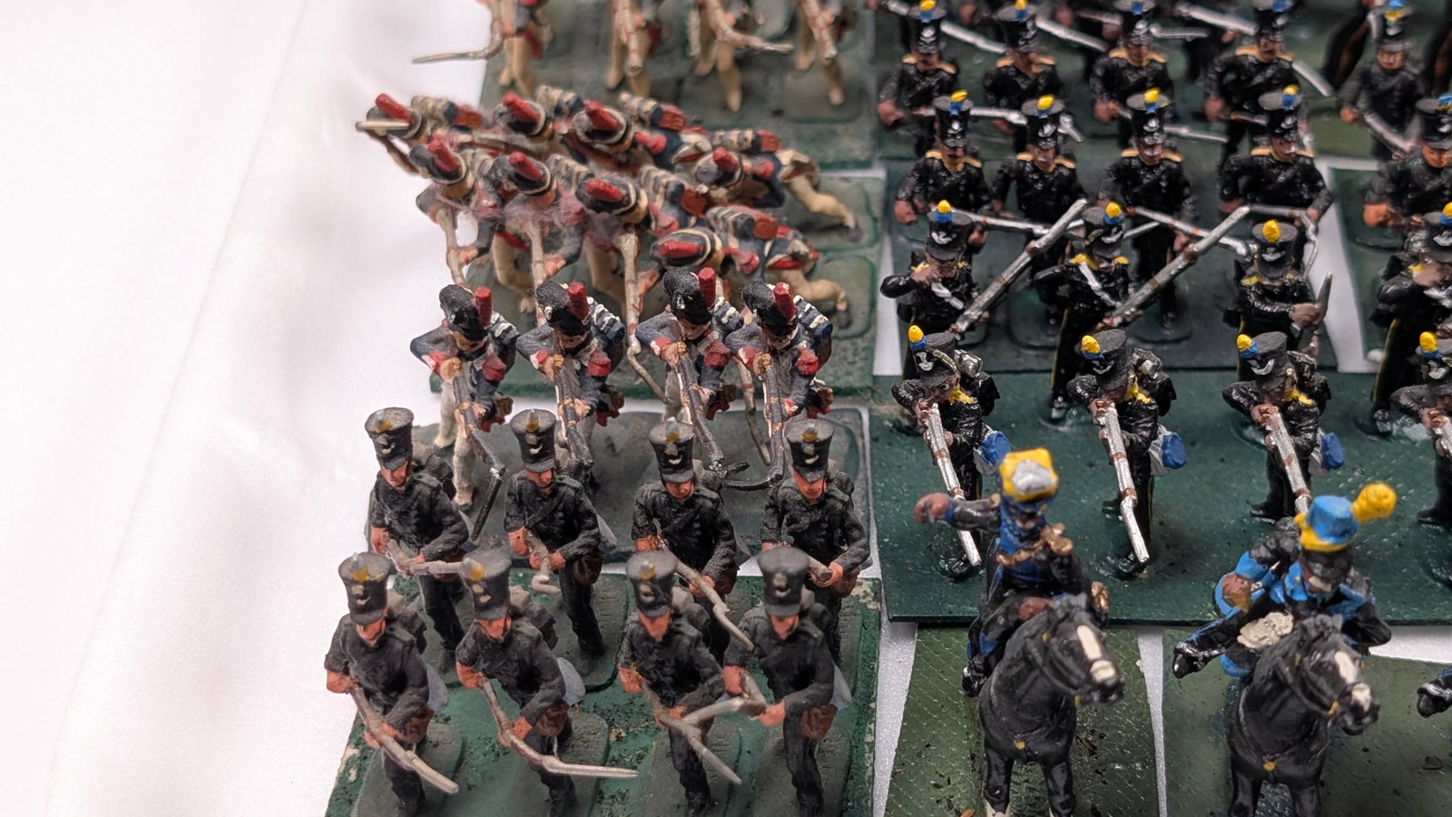 LARGE SELECTION HAND PAINT WARGAMING FIGURES - 2