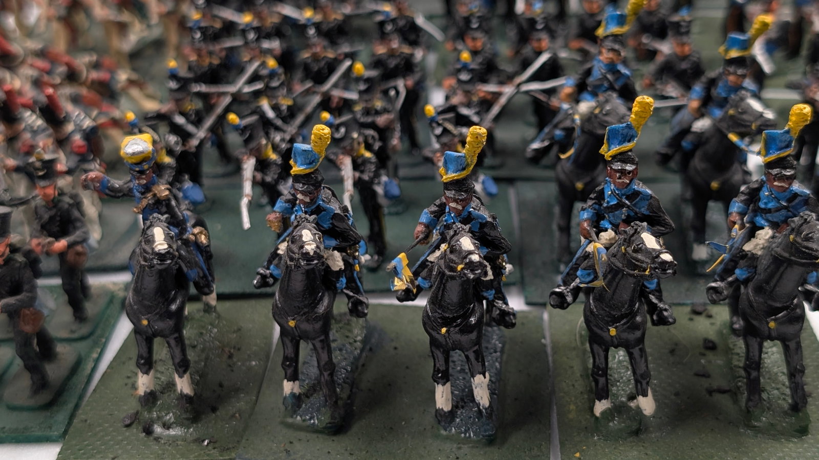 LARGE SELECTION HAND PAINT WARGAMING FIGURES - 3