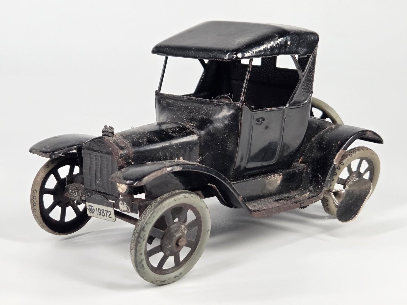 GERMAN BING TIN LITHO WIND UP FORD COUPE (1 of 5)
