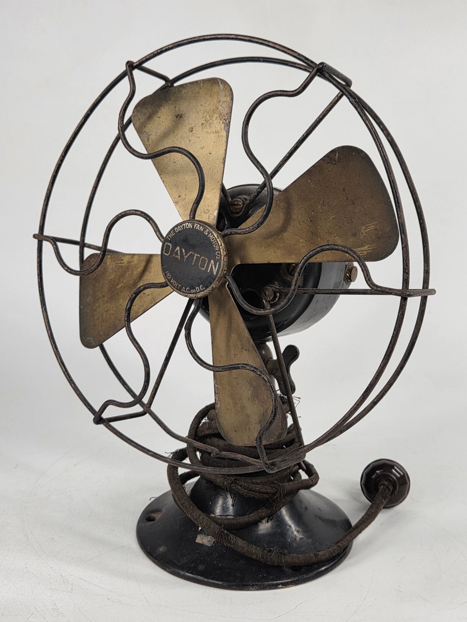 ANTIQUE DAYTON 4 BRASS BLADE DESK WALL FAN: FAN REMAINS IN VERY GOOD CONDITION WITH SOME GENERAL WEAR