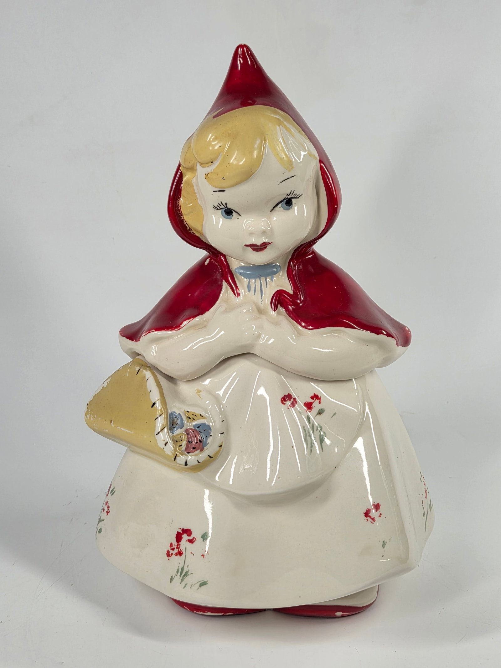 LITTLE RED RIDING HOOD HULL 967 CERAMIC COOKIE JAR: REMAINS IN VERY GOOD CONDITION - NO CHIPS OR CRACKS - SOME PAINT LOSS