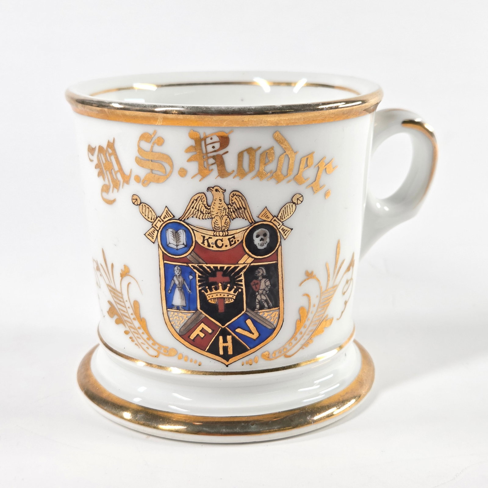 KNIGHTS OF PYTHIAS GOLD GILT FRATERNAL SHAVING MUG: REMAINS IN GOOD CONDITION - SMALL CHIP AT BASE