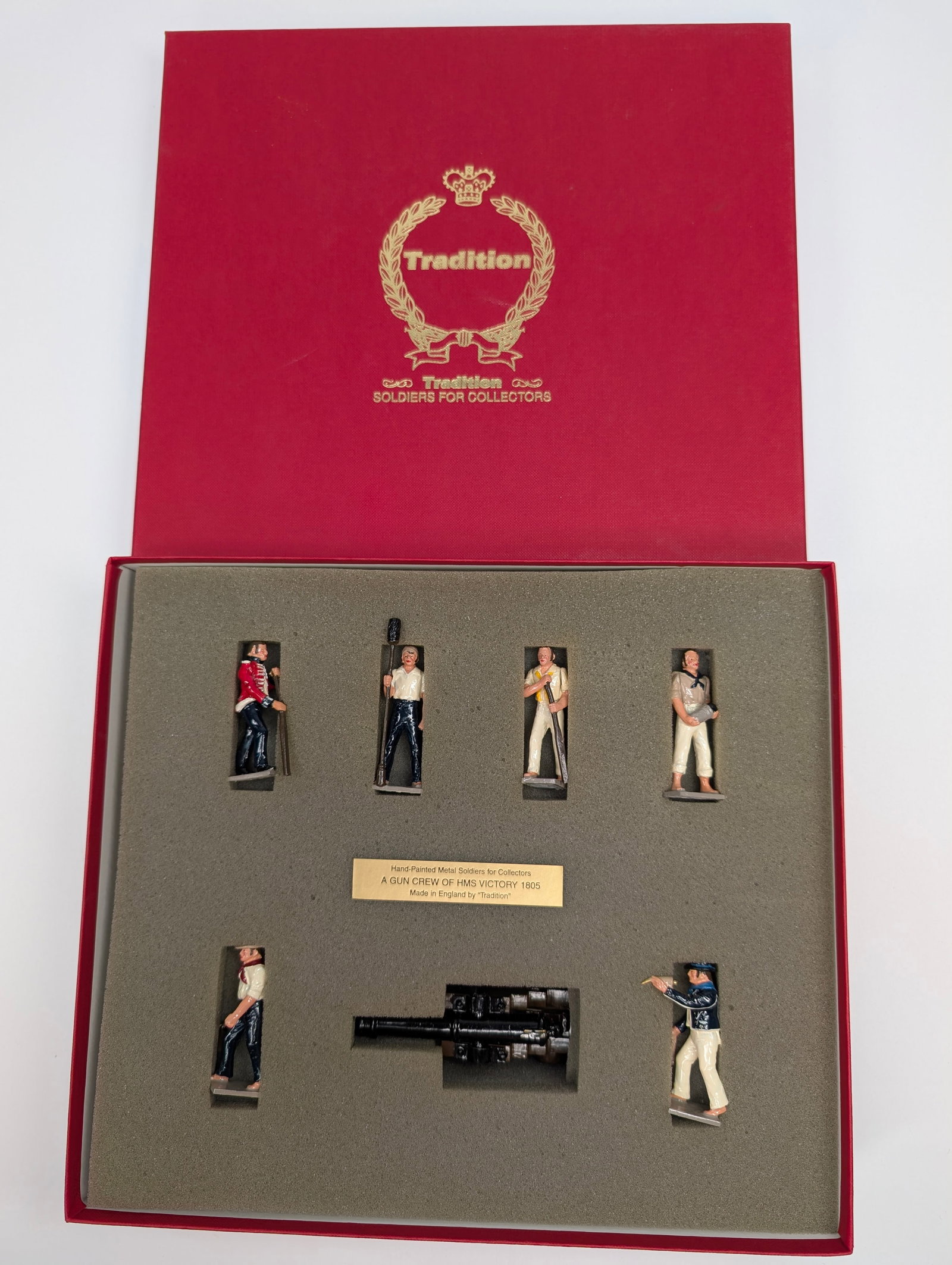 TRADITION NO. 93 A GUN CREW OF HMS VICTORY 1805: SET REMAINS IN VERY GOOD CONDITION WITH BOX.