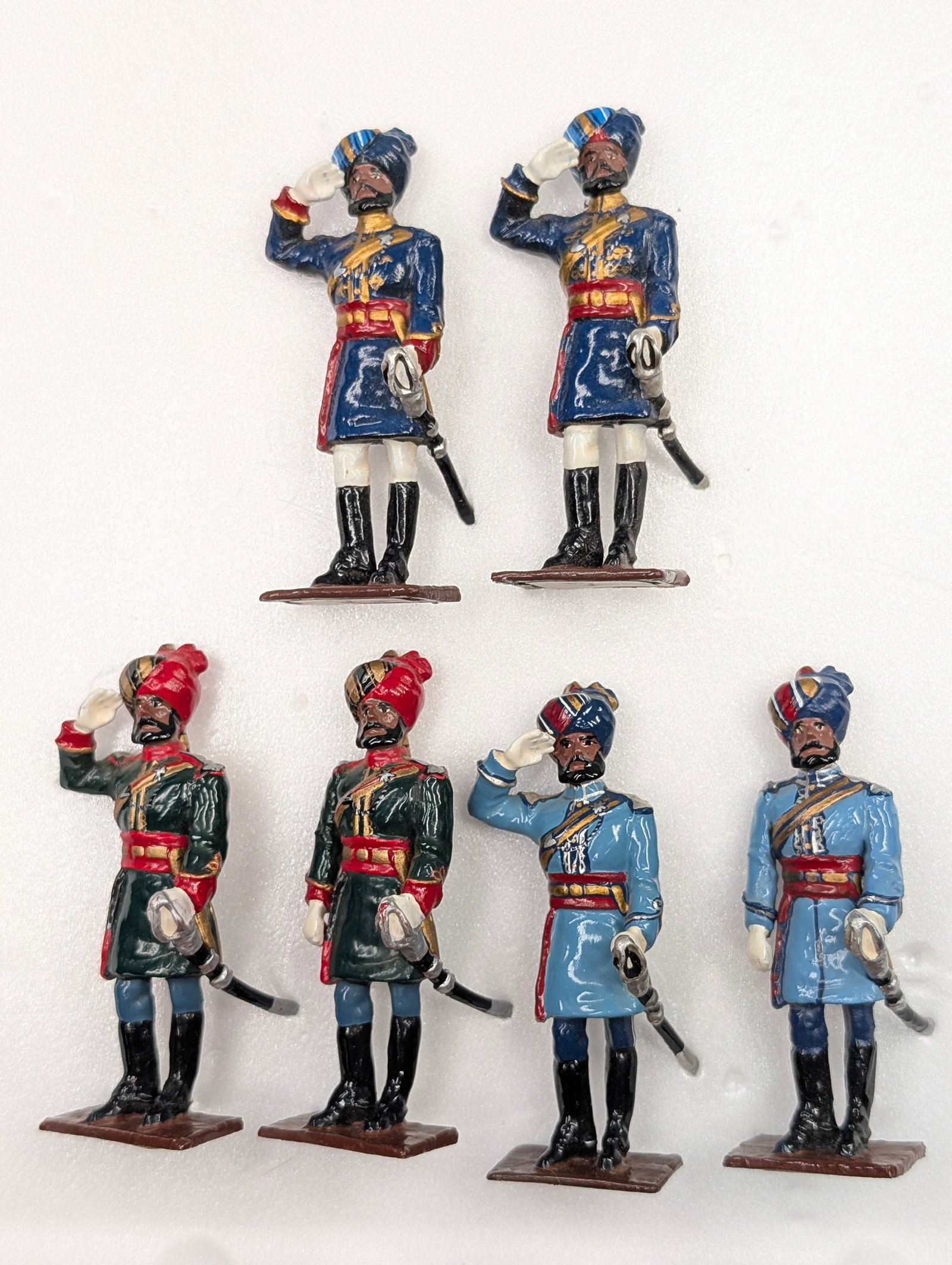 SET OF HAND PAINTED LEAD SOLDIERS: ALL REMAIN IN GOOD CONDITION, SHOWING SOME TYPICAL PAINT WEAR.