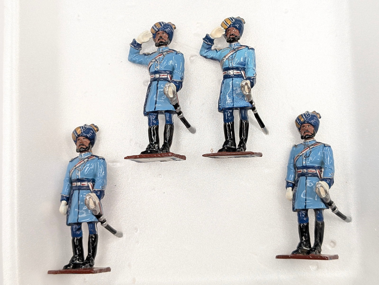 SET OF HAND PAINTED LEAD SOLDIERS: ALL REMAIN IN GOOD CONDITION, SHOWING SOME TYPICAL PAINT WEAR.
