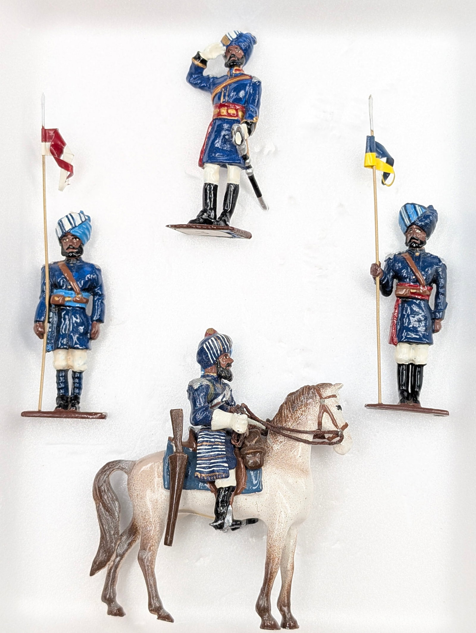 SET OF HAND PAINTED LEAD SOLDIERS: ALL REMAIN IN GOOD CONDITION, SHOWING SOME TYPICAL PAINT WEAR.