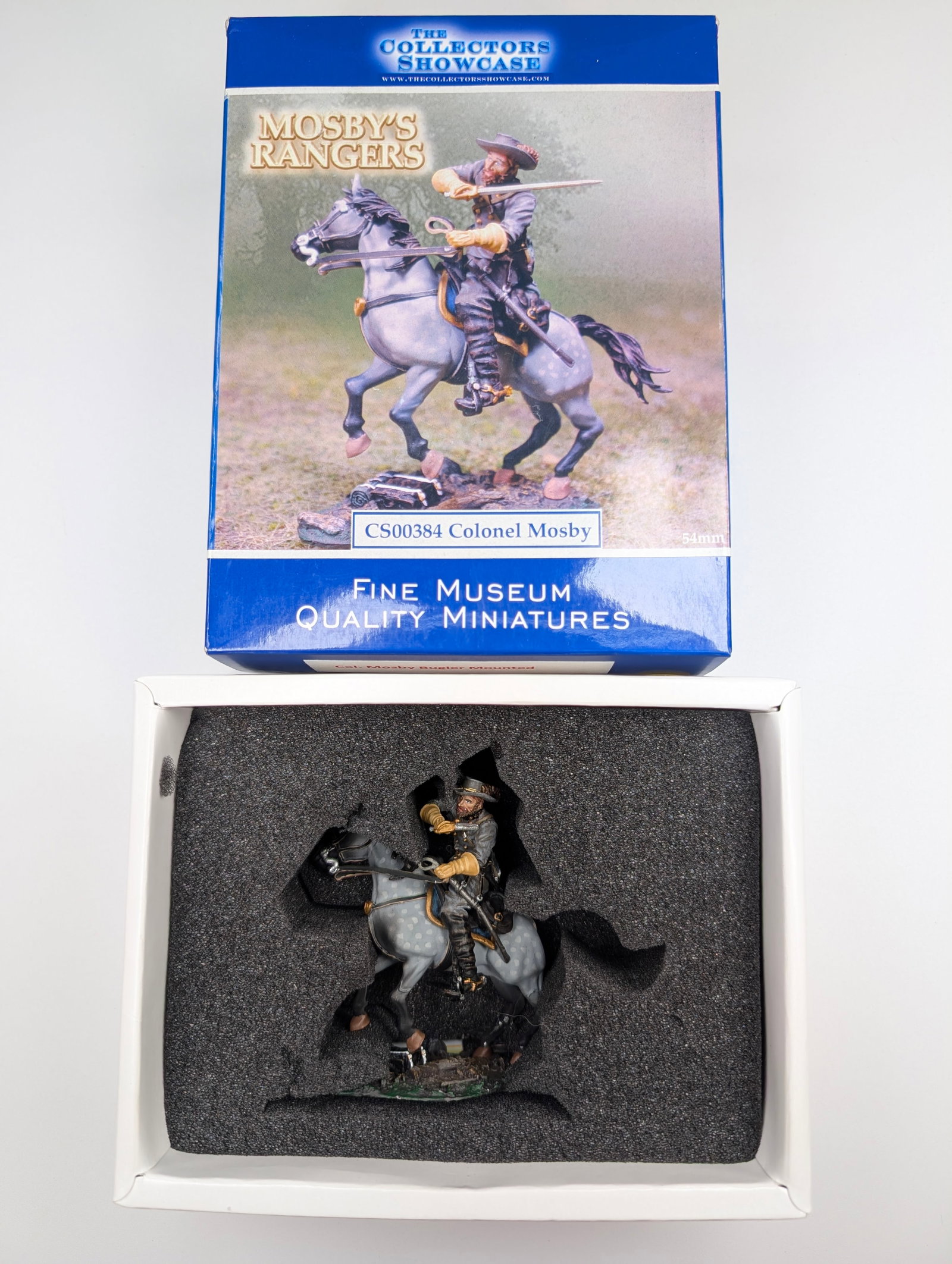 COLLECTORS SHOWCASE COL. MOSBY BUGLER MOUNTED: REMAINS IN GOOD CONDITION, HOWEVER SWORD IS BROKEN.