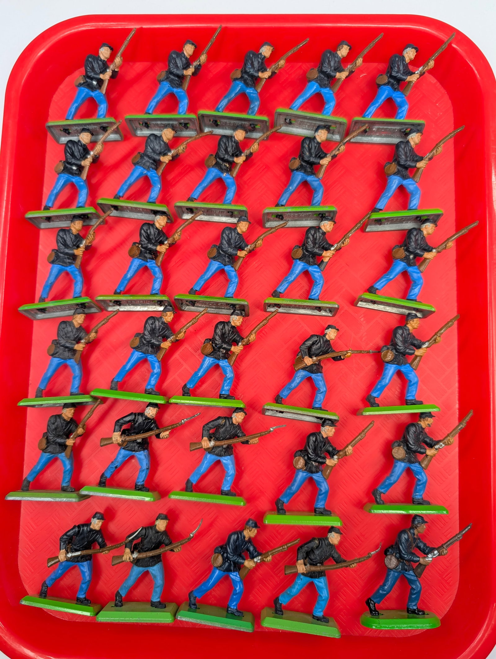 VARIOUS BRITAIN DEETAIL CIVIL WAR SOLDIERS: ALL REMAIN IN VERY GOOD CONDITION, SHOWING SOME TYPICAL WEAR.