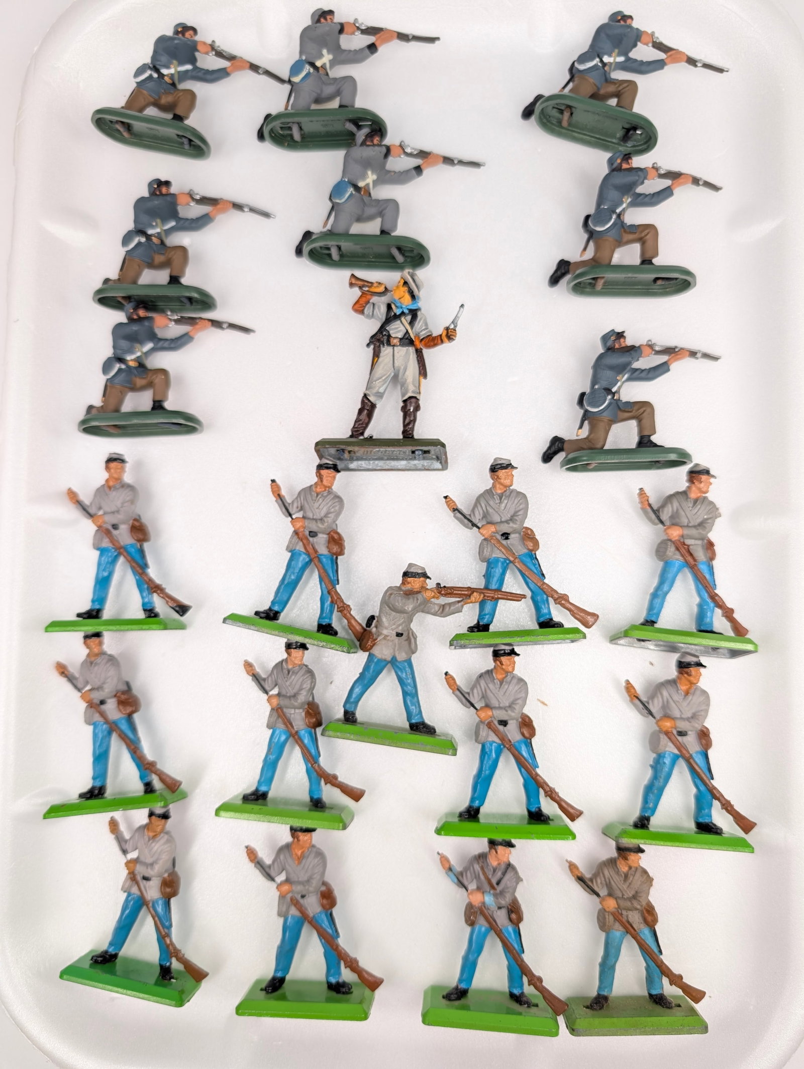 VARIOUS BRITAIN DEETAIL CIVIL WAR SOLDIERS: ALL REMAIN IN VERY GOOD CONDITION, SHOWING SOME TYPICAL WEAR.