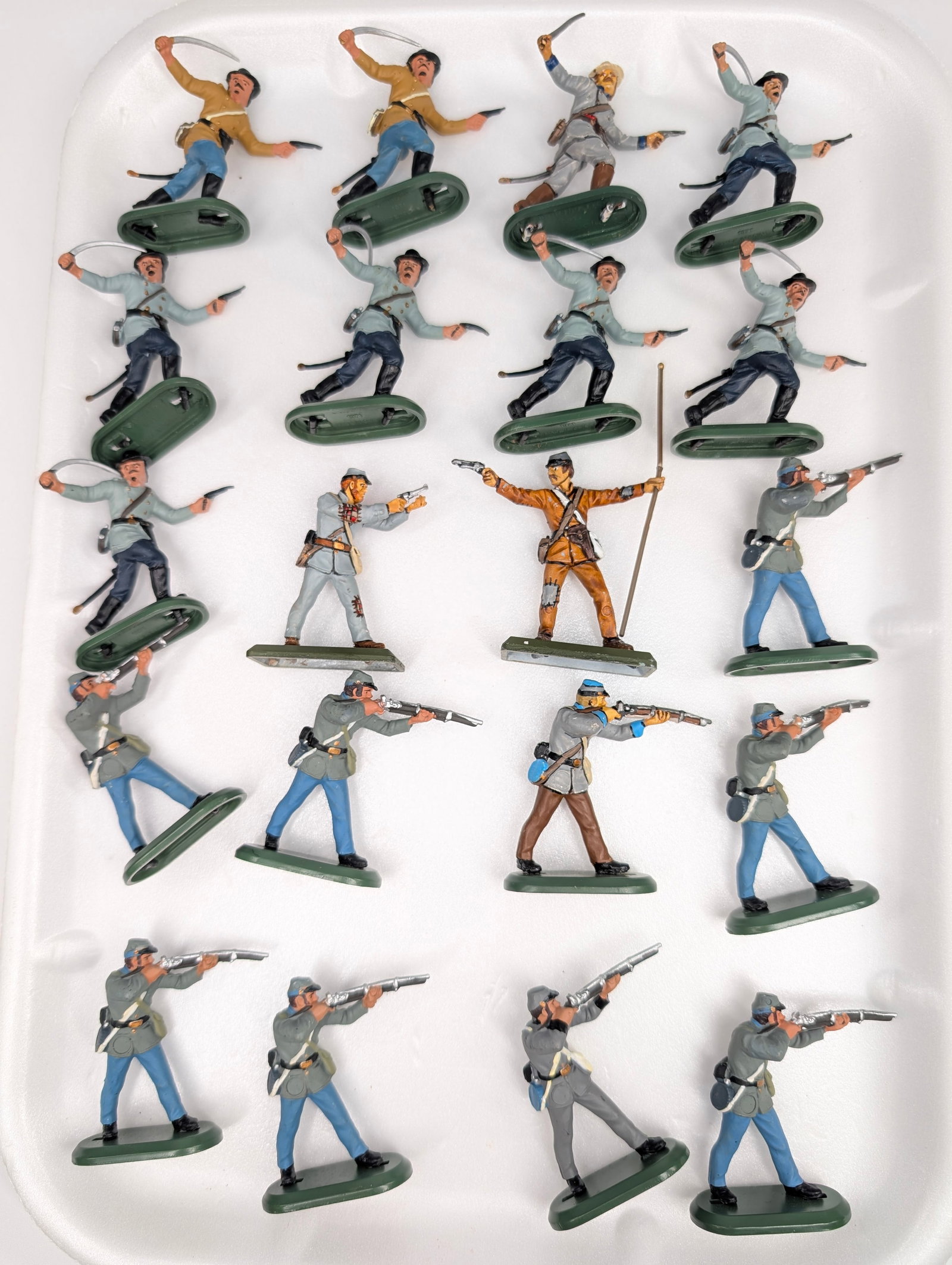 VARIOUS BRITAIN DEETAIL CIVIL WAR SOLDIERS: ALL REMAIN IN VERY GOOD CONDITION, SHOWING SOME TYPICAL WEAR.