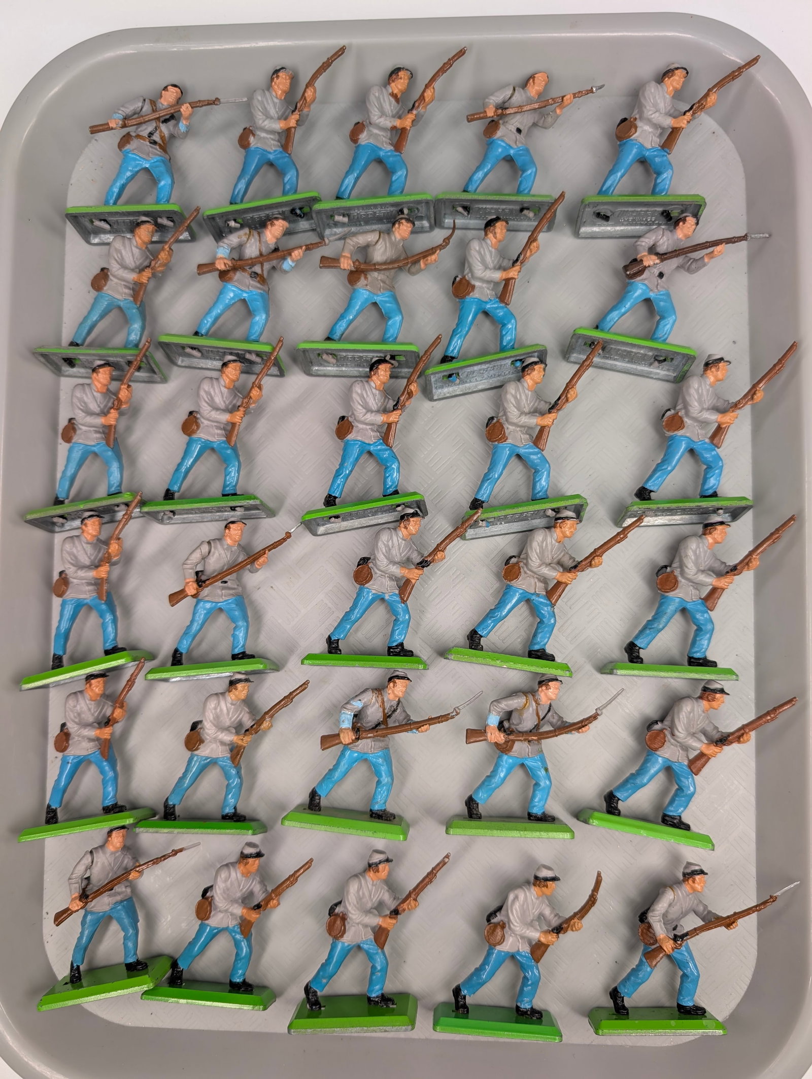VARIOUS BRITAIN DEETAIL CIVIL WAR SOLDIERS: ALL REMAIN IN VERY GOOD CONDITION, SHOWING SOME TYPICAL WEAR.