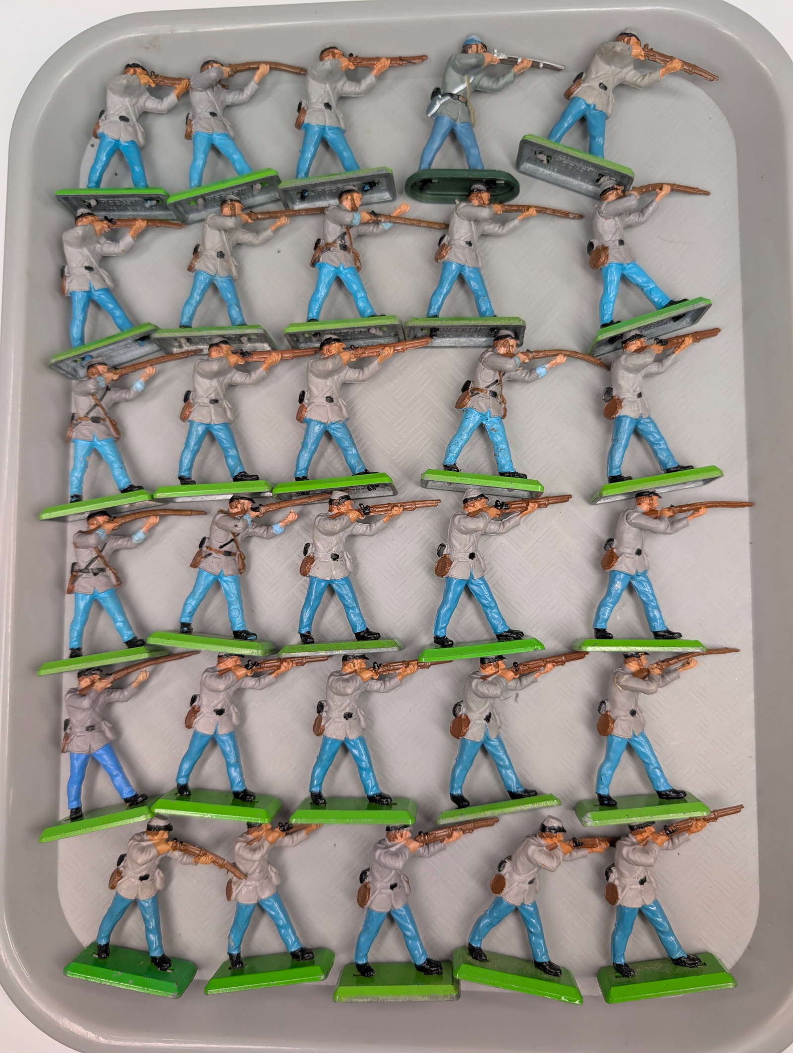 VARIOUS BRITAIN DEETAIL CIVIL WAR SOLDIERS: ALL REMAIN IN VERY GOOD CONDITION, SHOWING SOME TYPICAL WEAR.