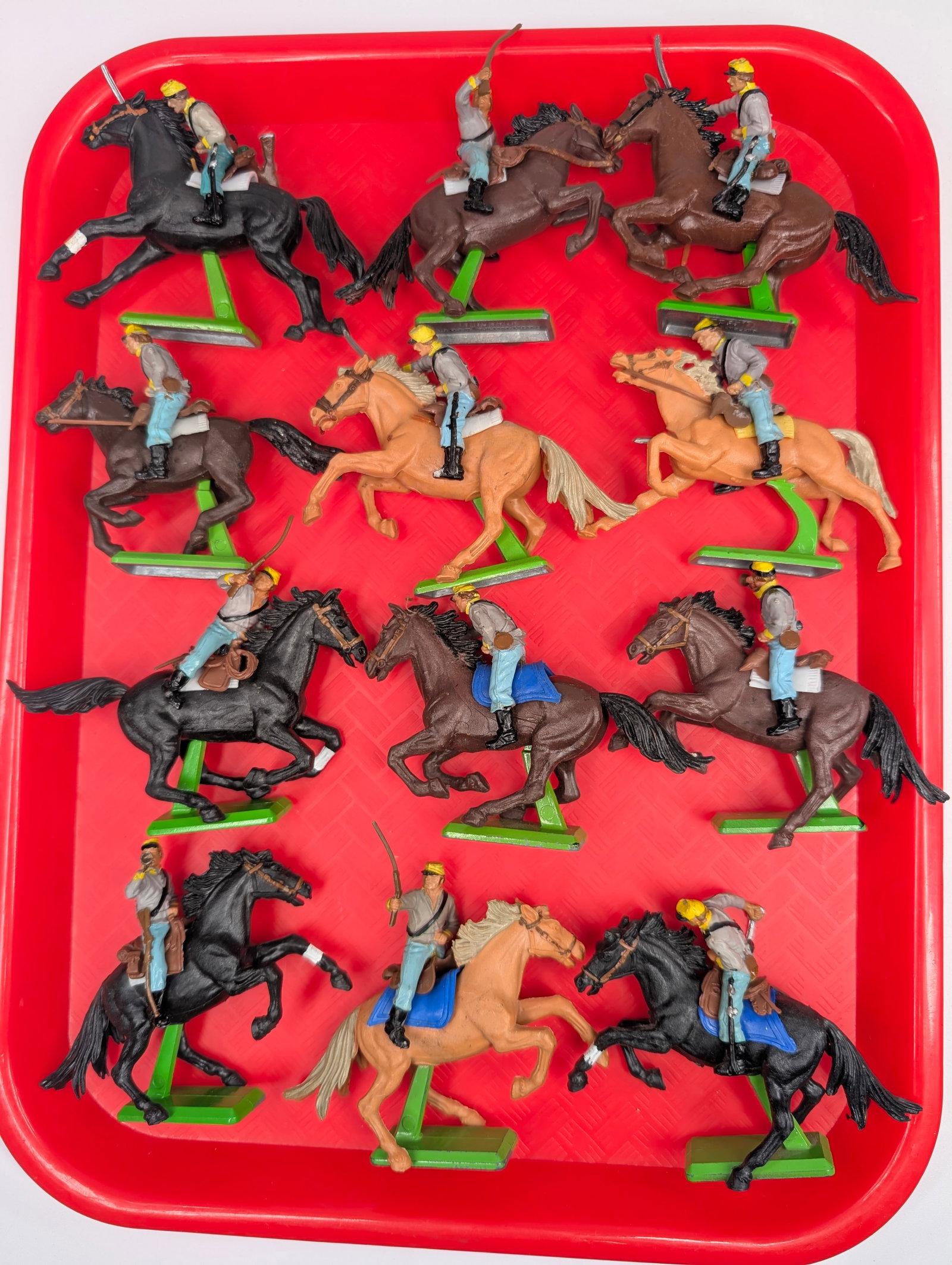VARIOUS BRITAIN DEETAIL MOUNTED CIVIL WAR SOLDIERS: ALL REMAIN IN VERY GOOD CONDITION, SHOWING SOME TYPICAL WEAR.