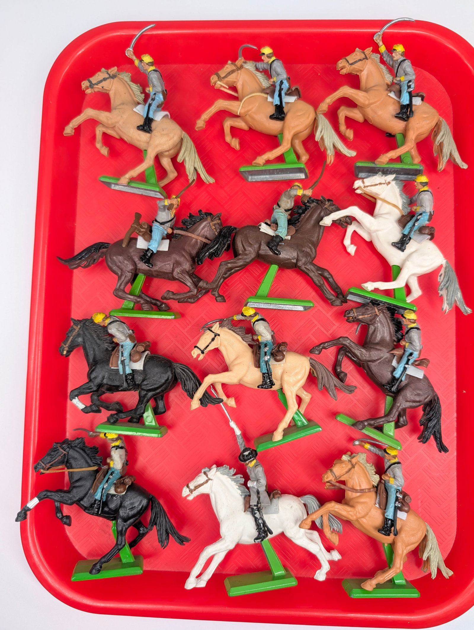 VARIOUS BRITAIN DEETAIL MOUNTED CIVIL WAR SOLDIERS: ALL REMAIN IN VERY GOOD CONDITION, SHOWING SOME TYPICAL WEAR.