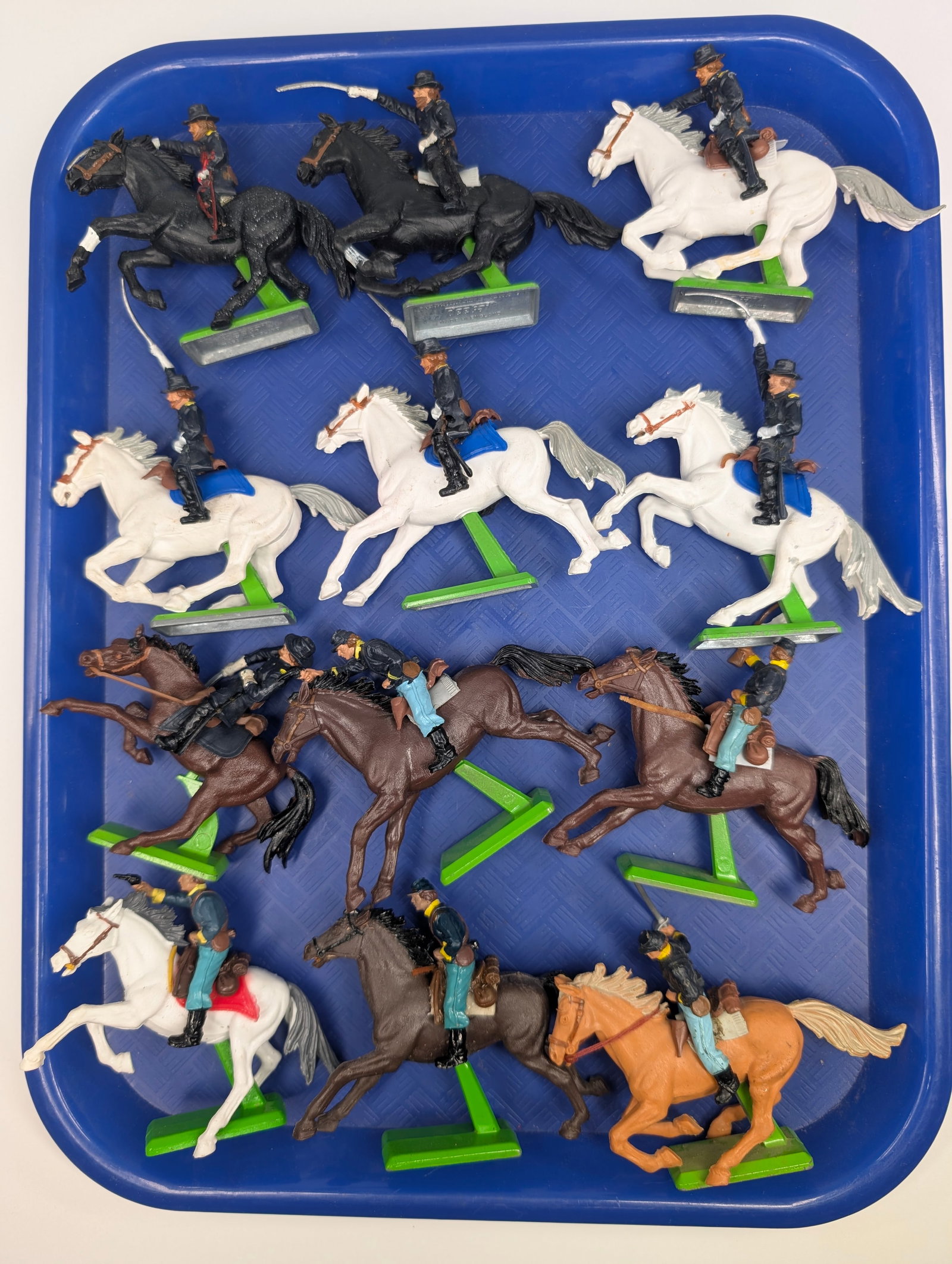 VARIOUS BRITAIN DEETAIL MOUNTED CIVIL WAR SOLDIERS: ALL REMAIN IN VERY GOOD CONDITION, SHOWING SOME TYPICAL WEAR.